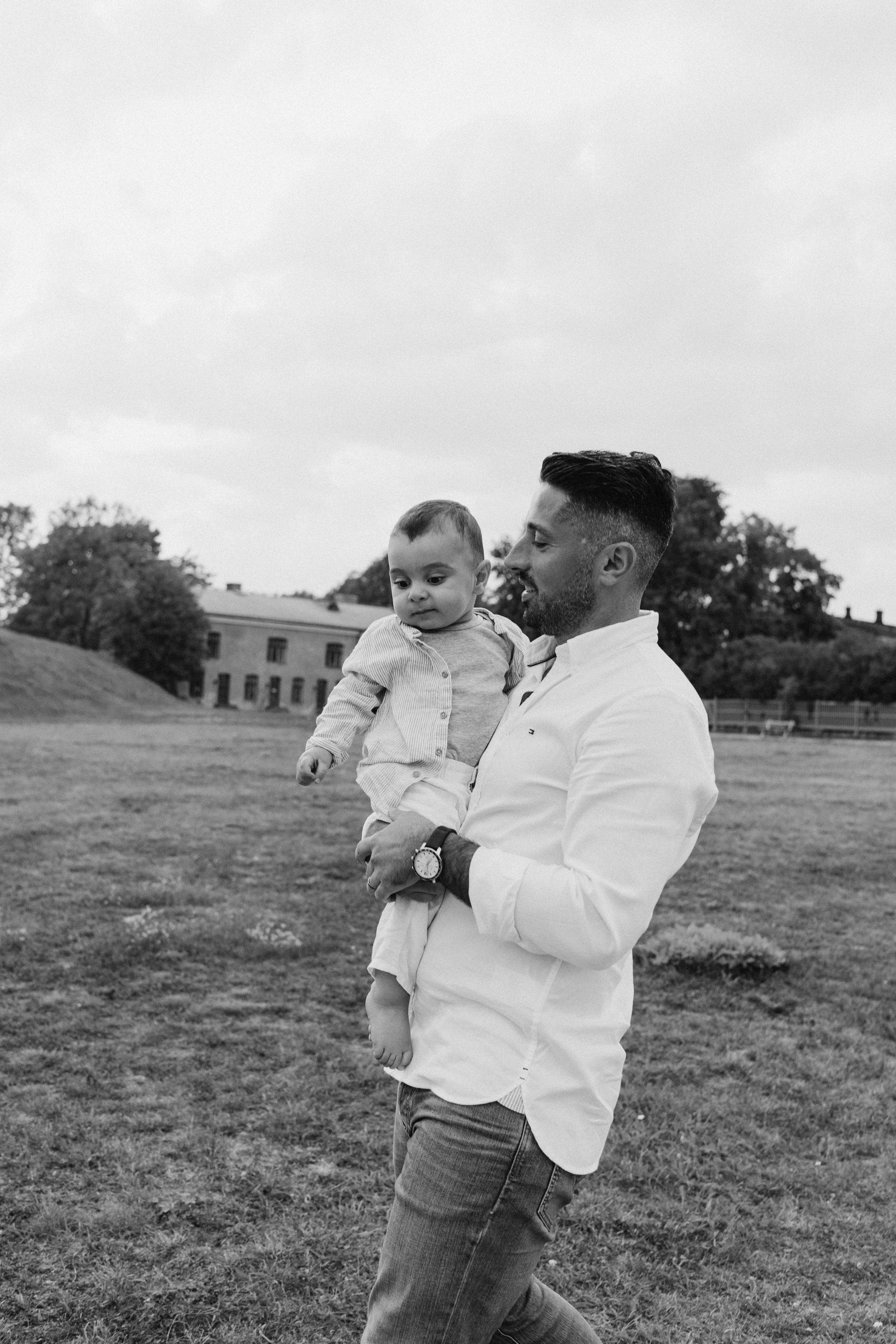 Summer. Wedding and potrait photographer in Helsinki Vickan O