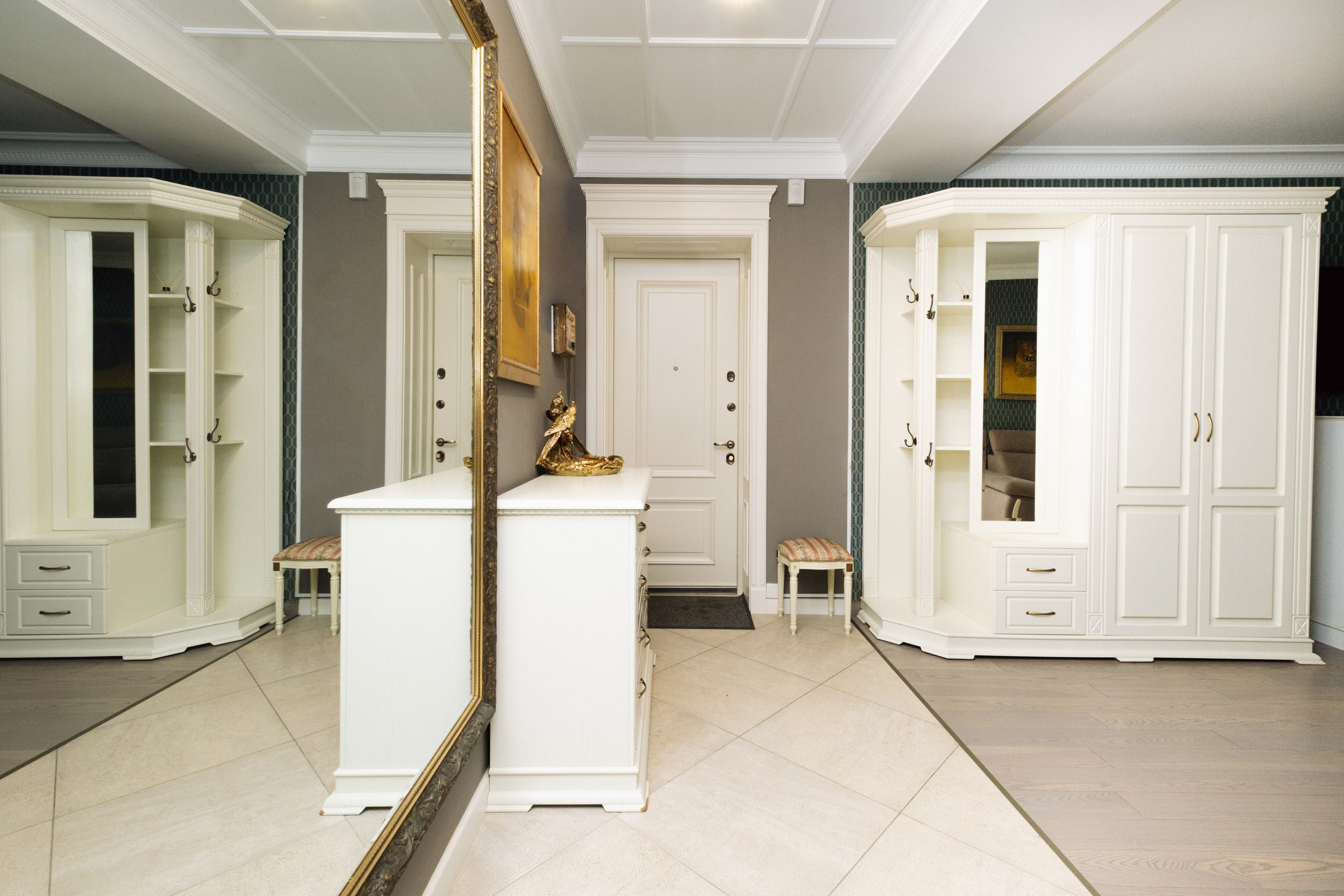 Elegancki apartament w stylu klasycznym. Fotograf nieruchomości