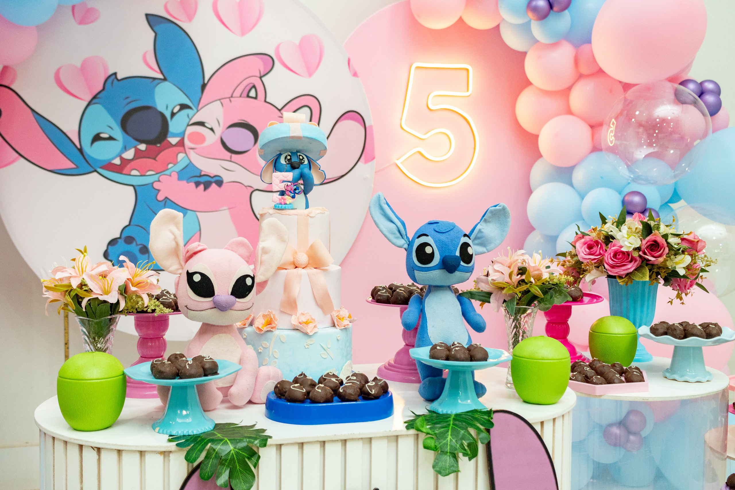 Alice — Aniversário 5 anos. Principal