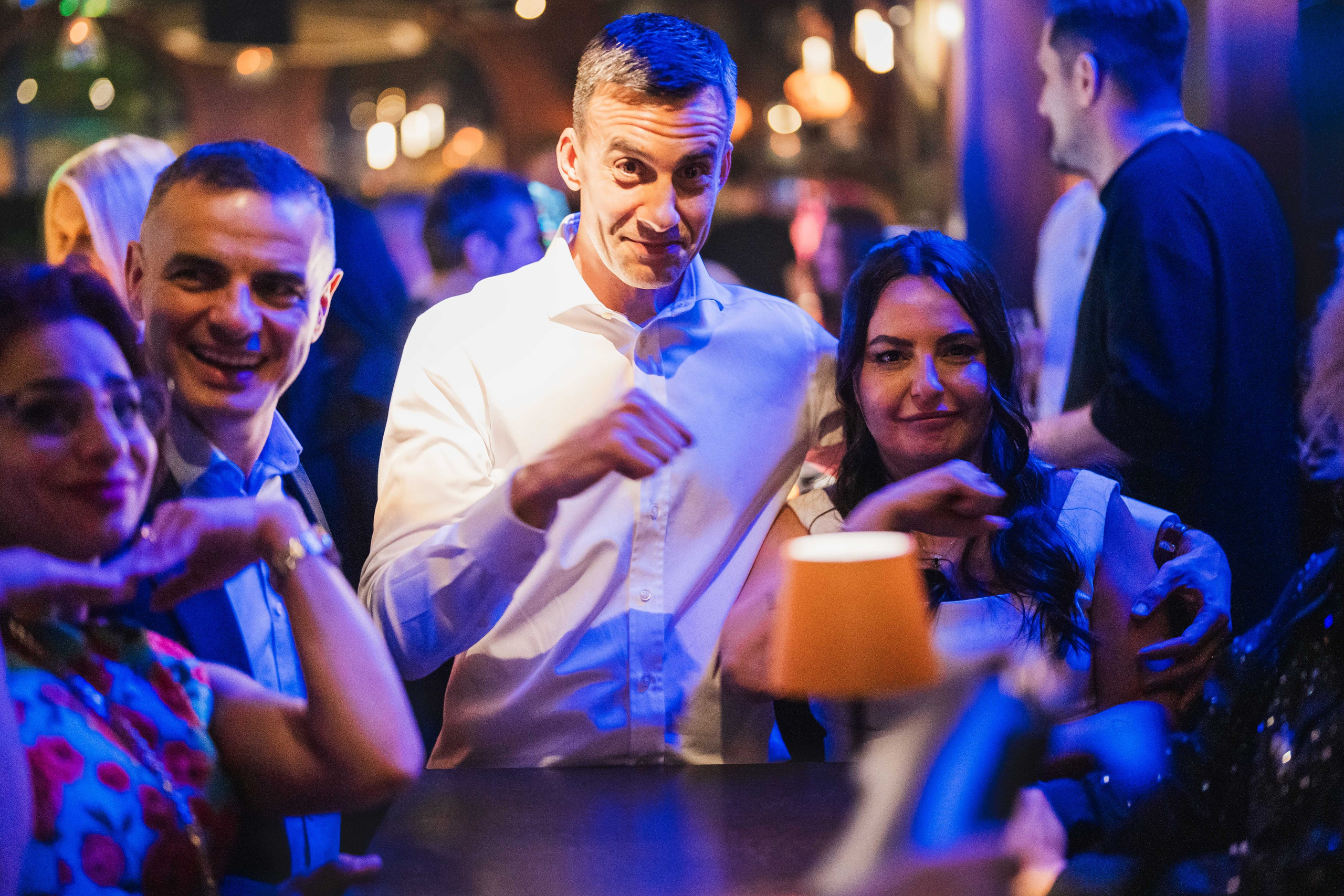 PARTY. Gabriel Florea — Fotograf nuntă București