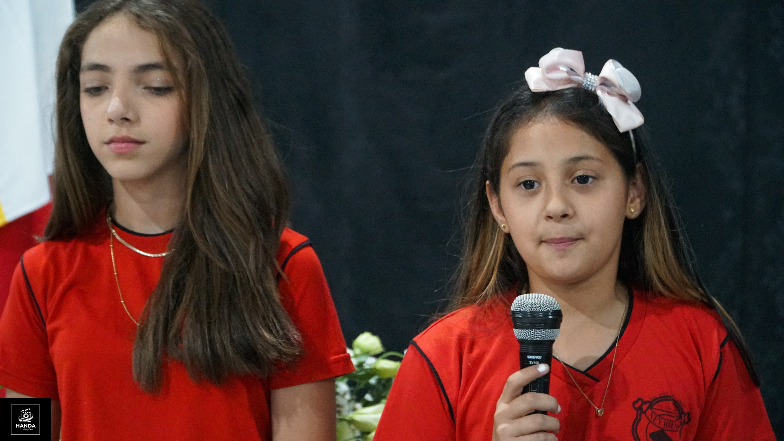 Noite autógrafos colégio Aurélio Buarque de Holanda. Handa Produções