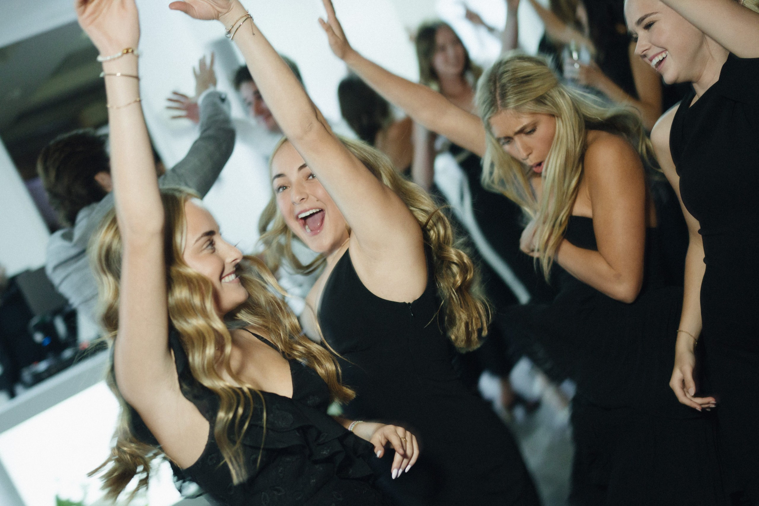 M&R. Orange County Wedding Photographer & Videographer | Candid & Timeless Wedding Photo + Video | Italiantsev