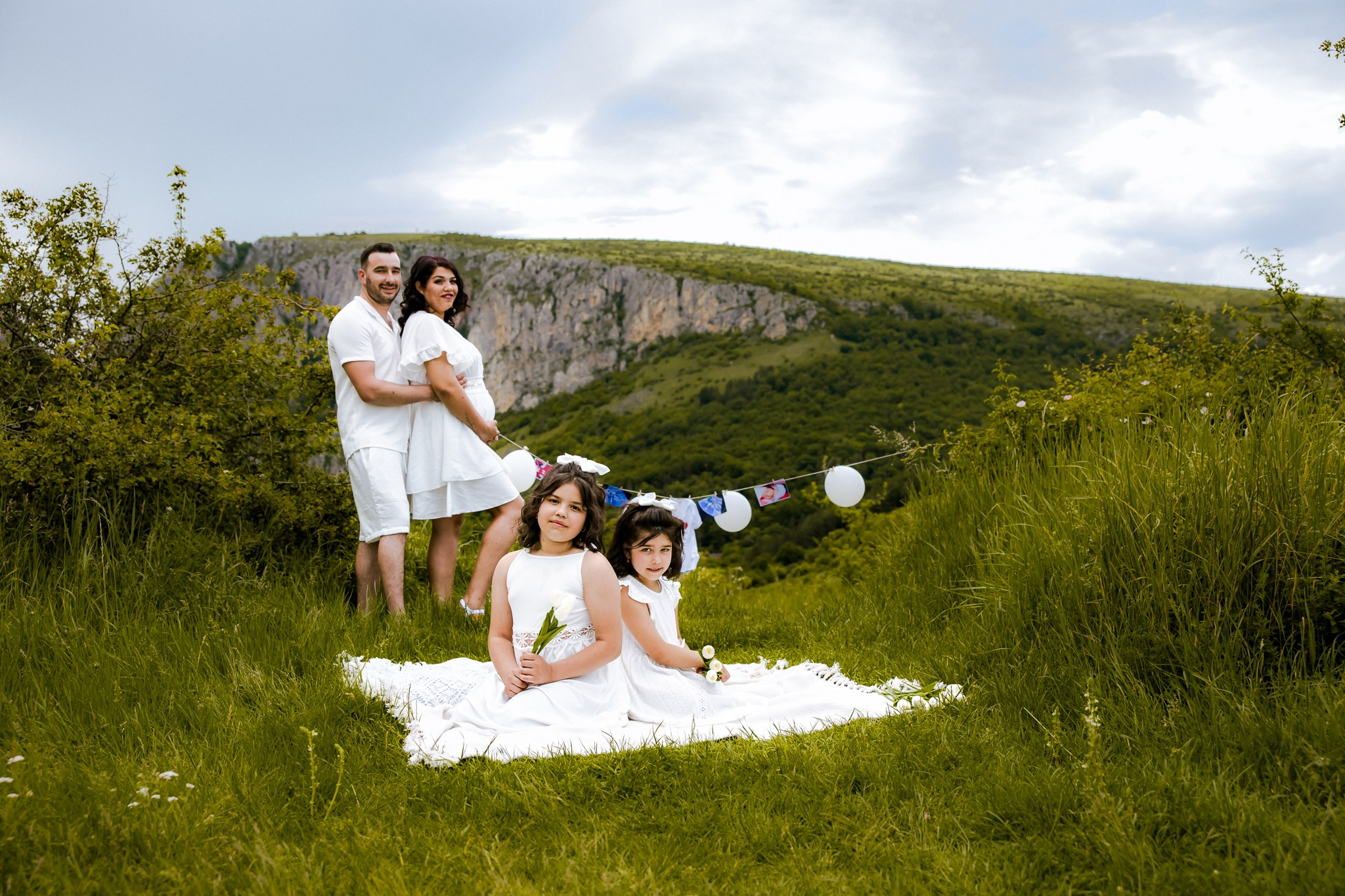 Ședințe foto de familie. Portré 📸 Photographer | Newborn photos • Maternity photos • Engagements • Weddings • Events • Portraits • Families • Birthdays • Parties