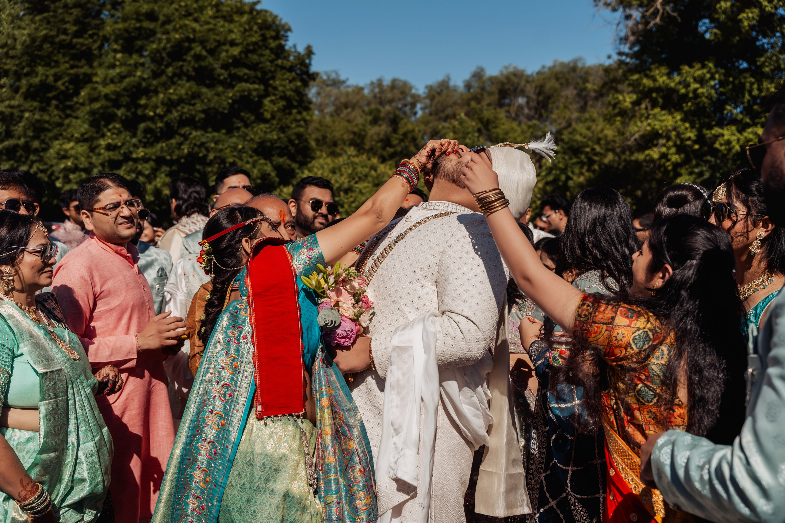 Darshil & Shailja. Wedding Photographer & Cinematographer studios