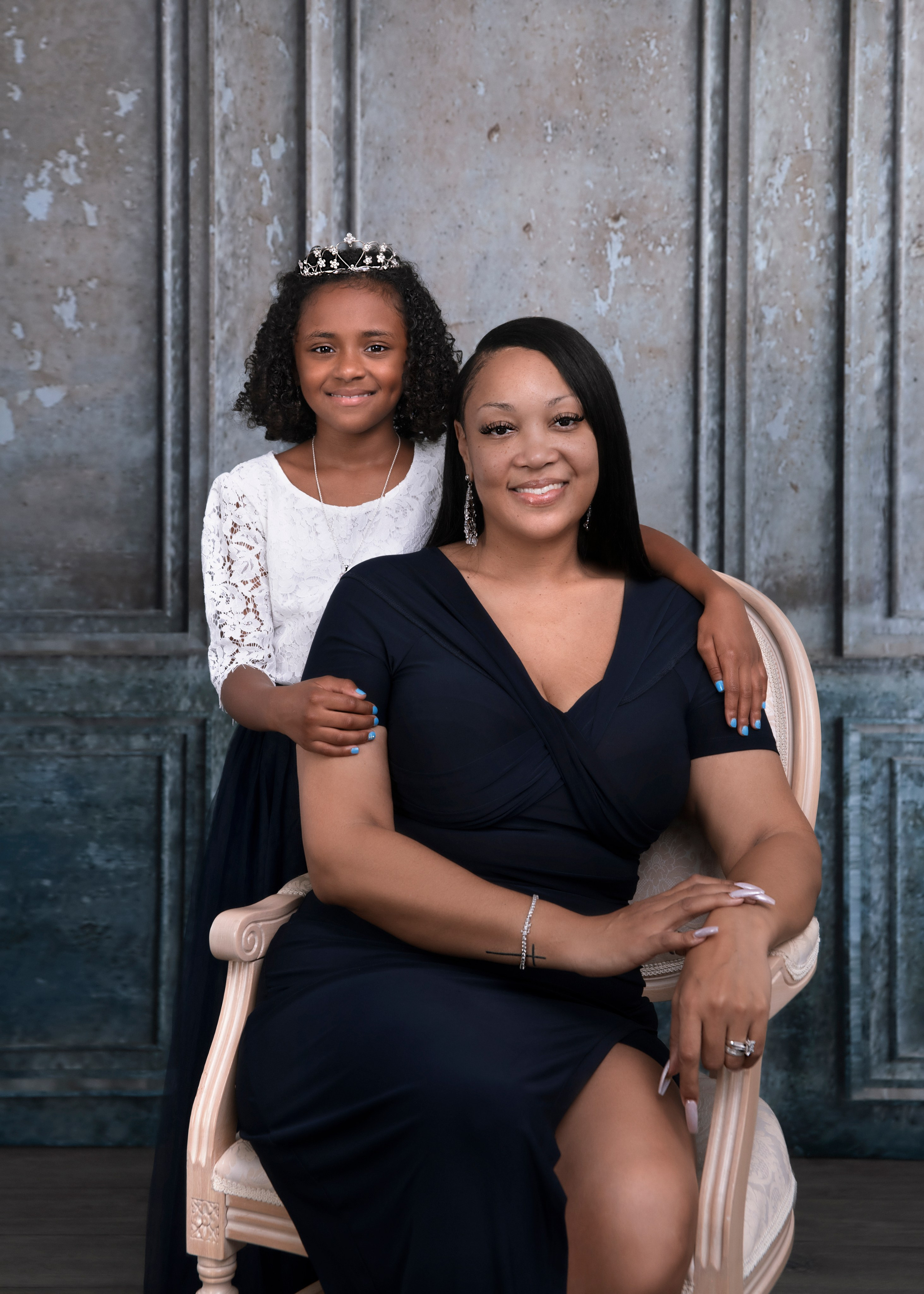 Family session in studio. Portrait, kids and family photographer in Wesley Chapel Alina Alice Osipova