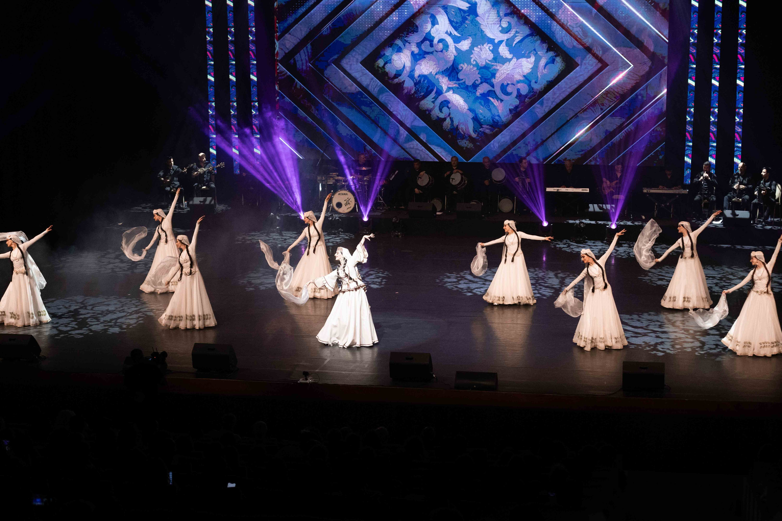 STATE DANCE ENSEMBLE. Wedding&Event photographer Ismail Rzayev in Baku