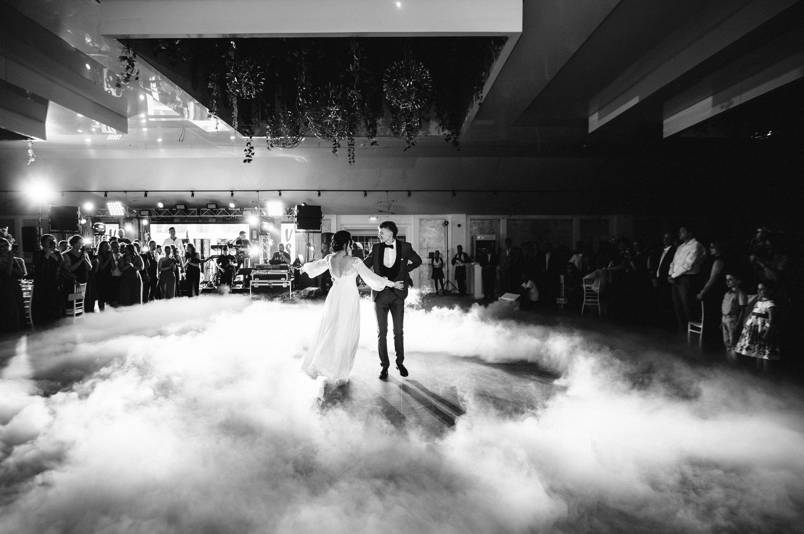 Robert si Ilinca. Valentin Melen - fotograf de nunta 🤍