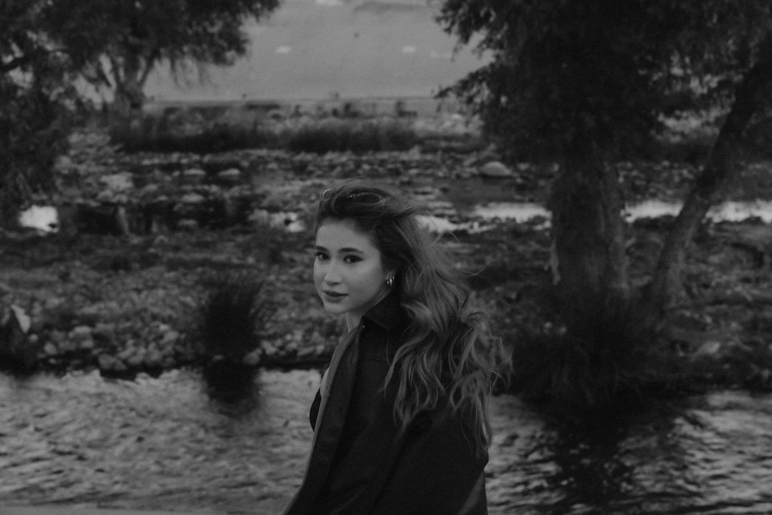 Emily | LA River. Photographer in Los Angeles. Julia Ishmuratova