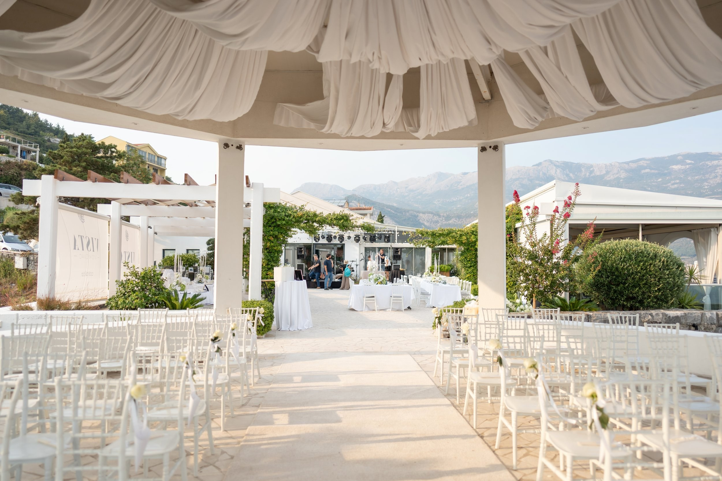 Hochzeit in Budva: Locations, Trauung, Saison und Tipps