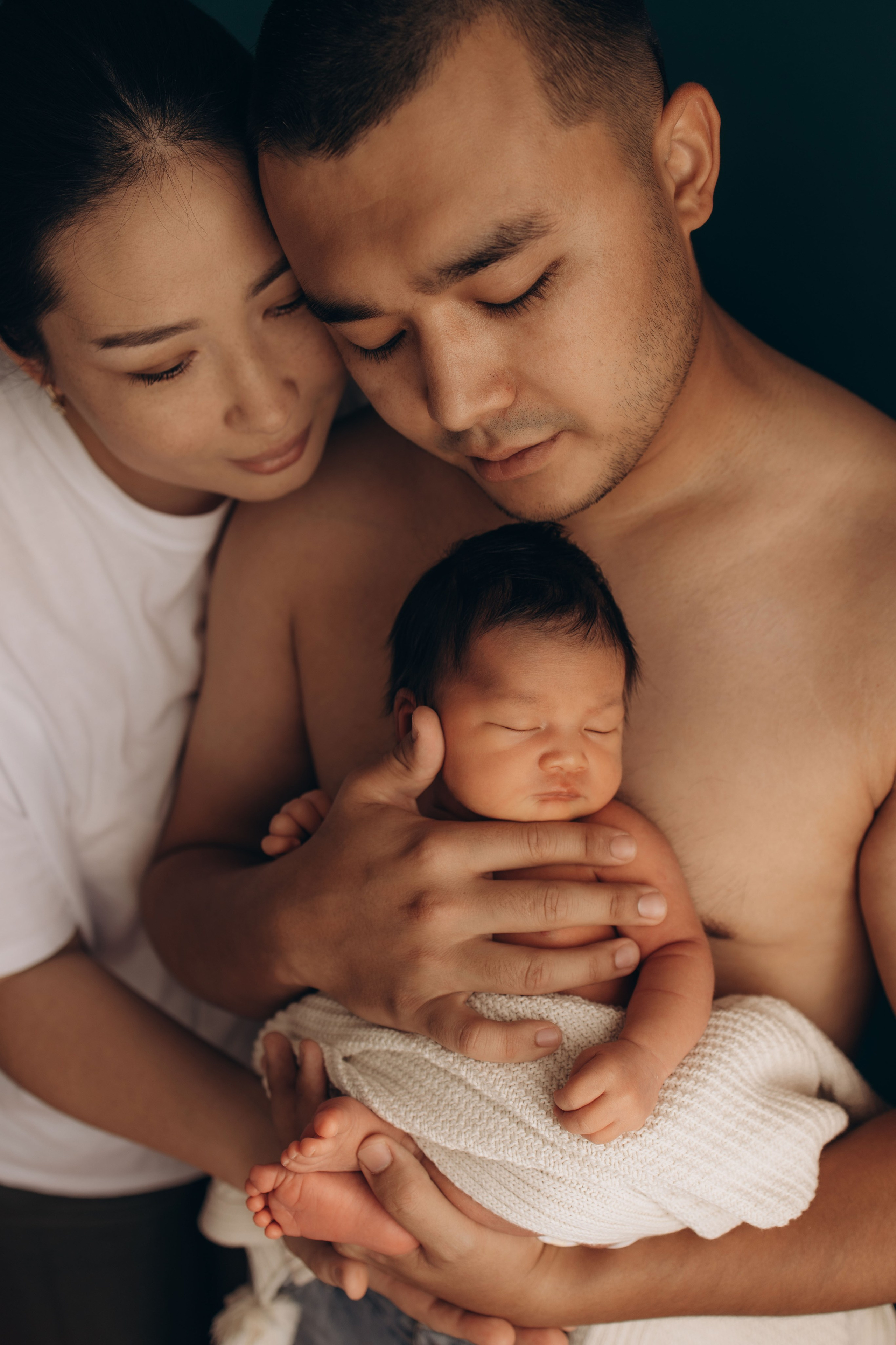 First family story. Фотограф родов, семей и новорожденных малышей в Дубае