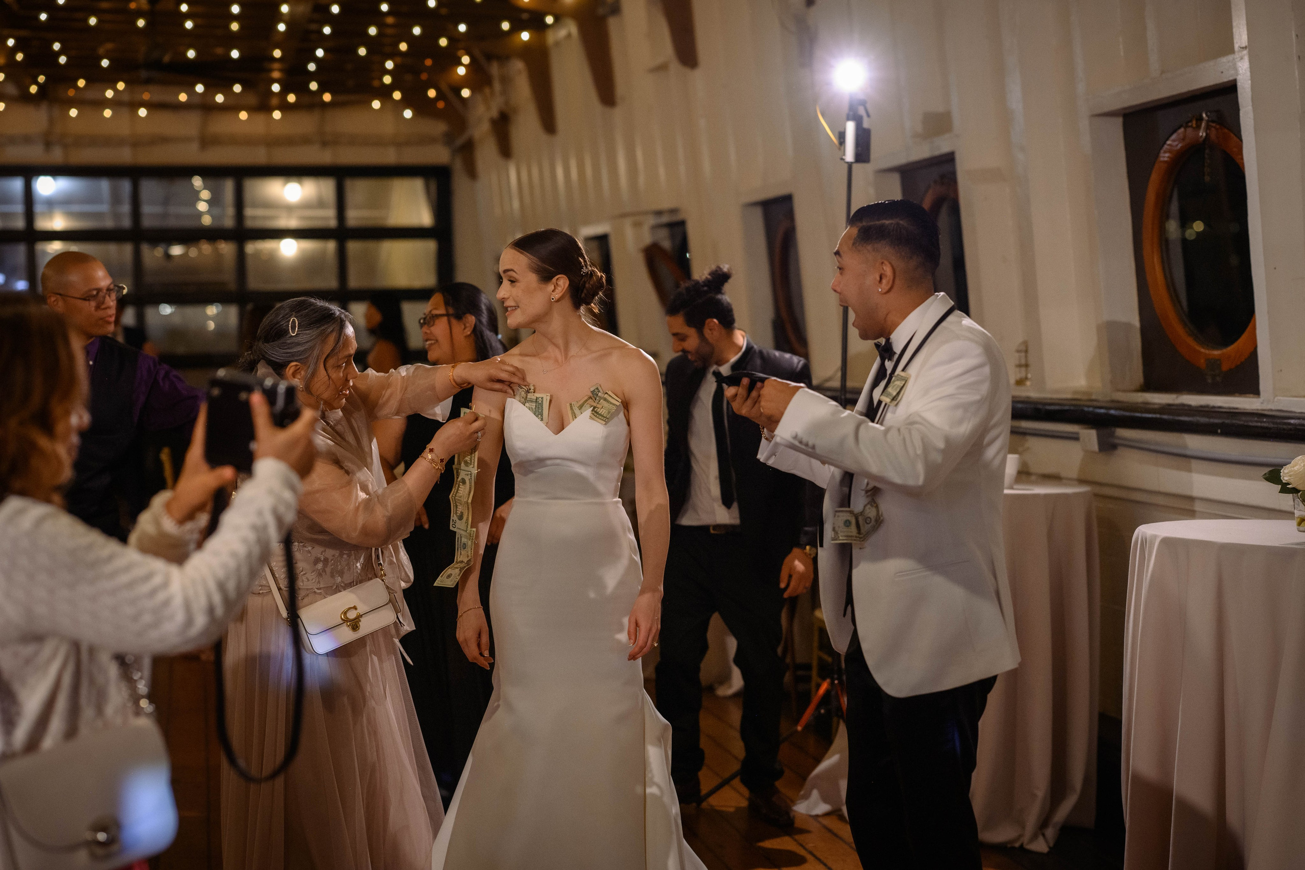 Kevin & Katie. Wedding & portrait photography in the Seattle Area. Helen Michelle photographer