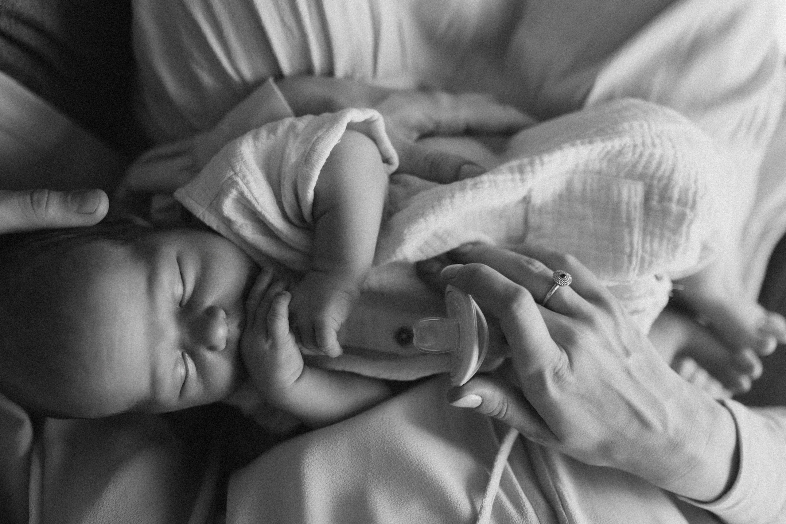 Lifestyle newborn fotosesija | HOME. Vestuvių ir šeimų fotografė Lena Bondarenko / belove photo