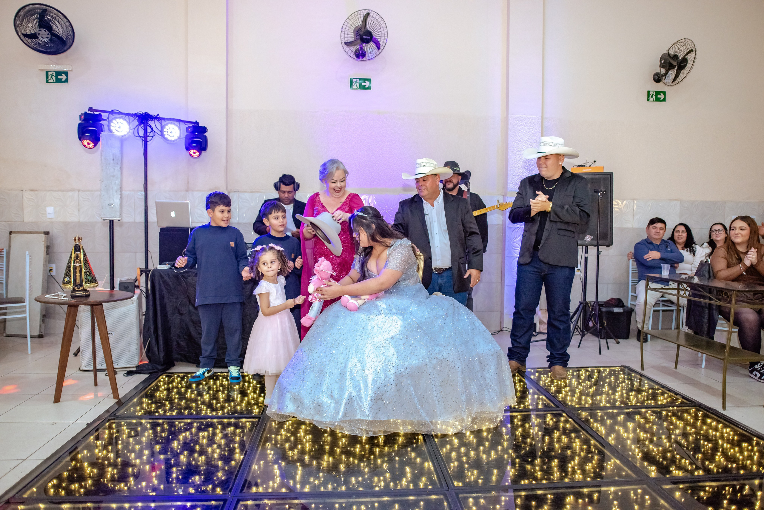 Emanuela. Wedding photographer Ana Koshi