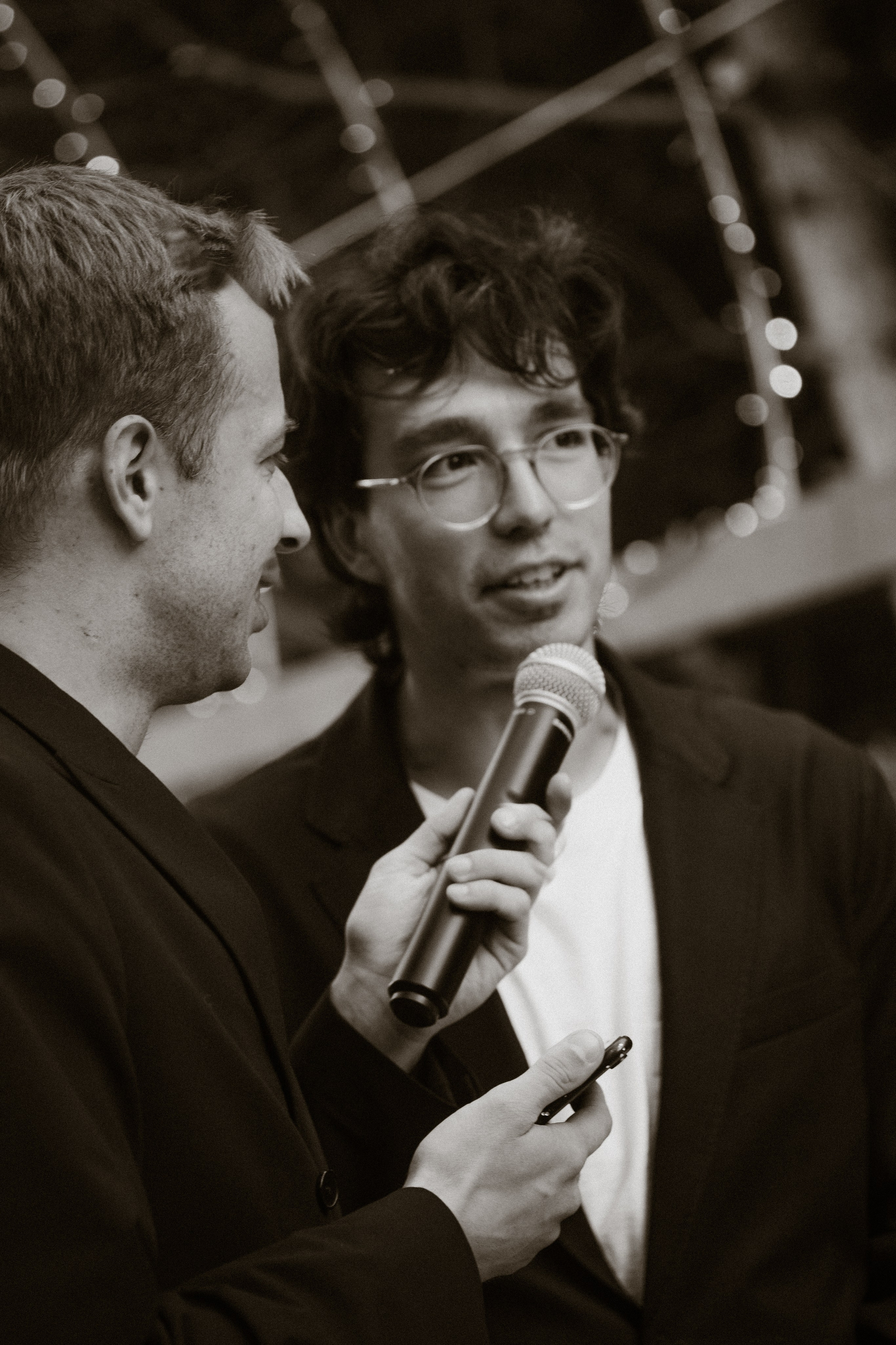 Mari & Tom. Paola wedding photographer / videographer in Barcelona