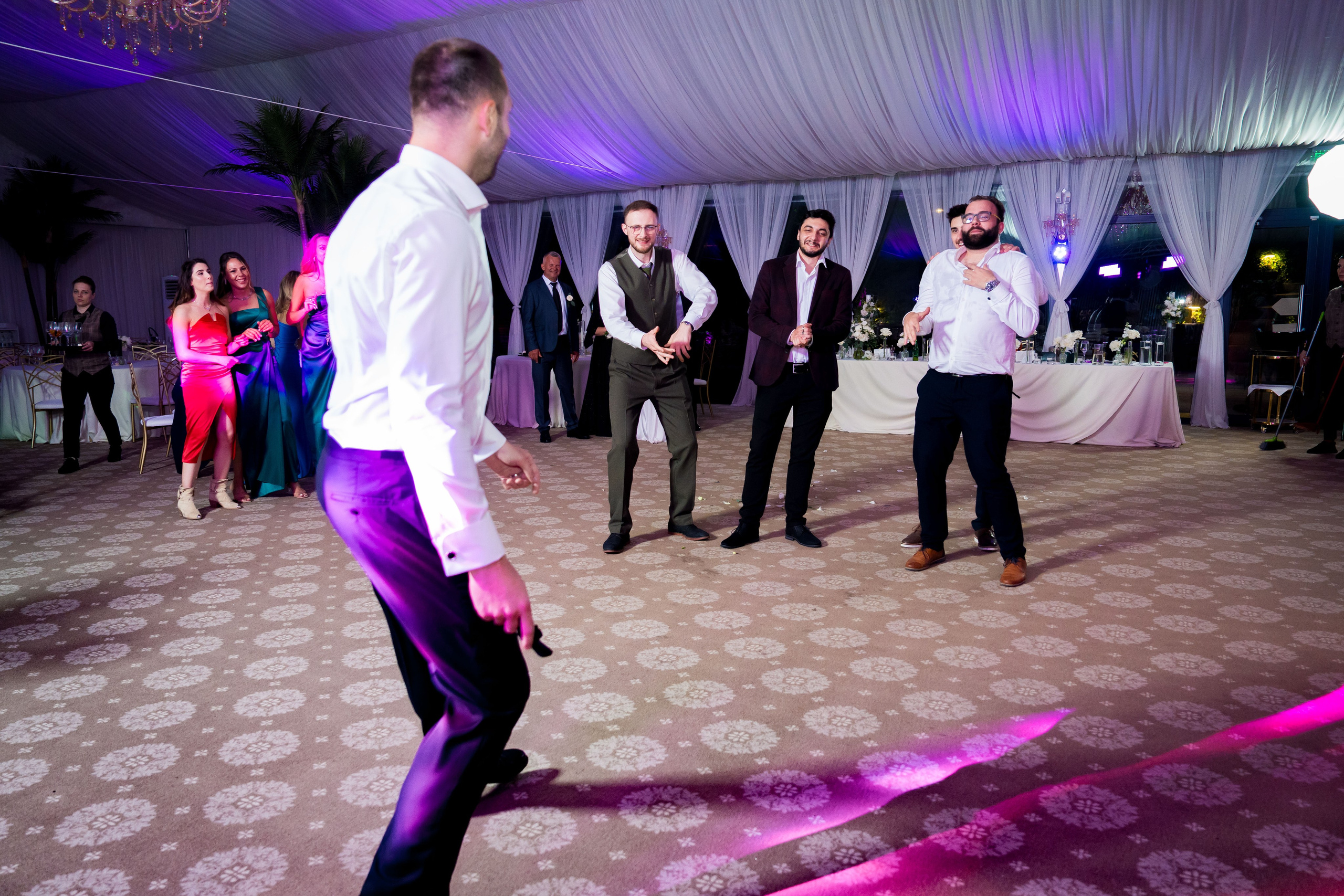 PARTY. Gabriel Florea — Fotograf nuntă București