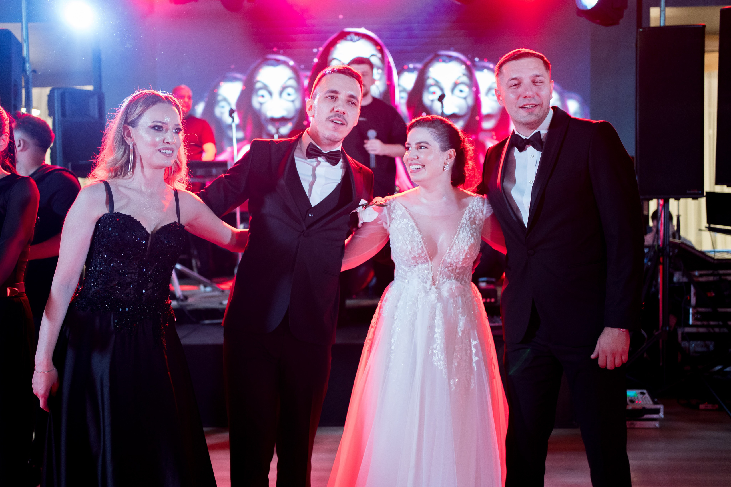 PARTY. Gabriel Florea — Fotograf nuntă București