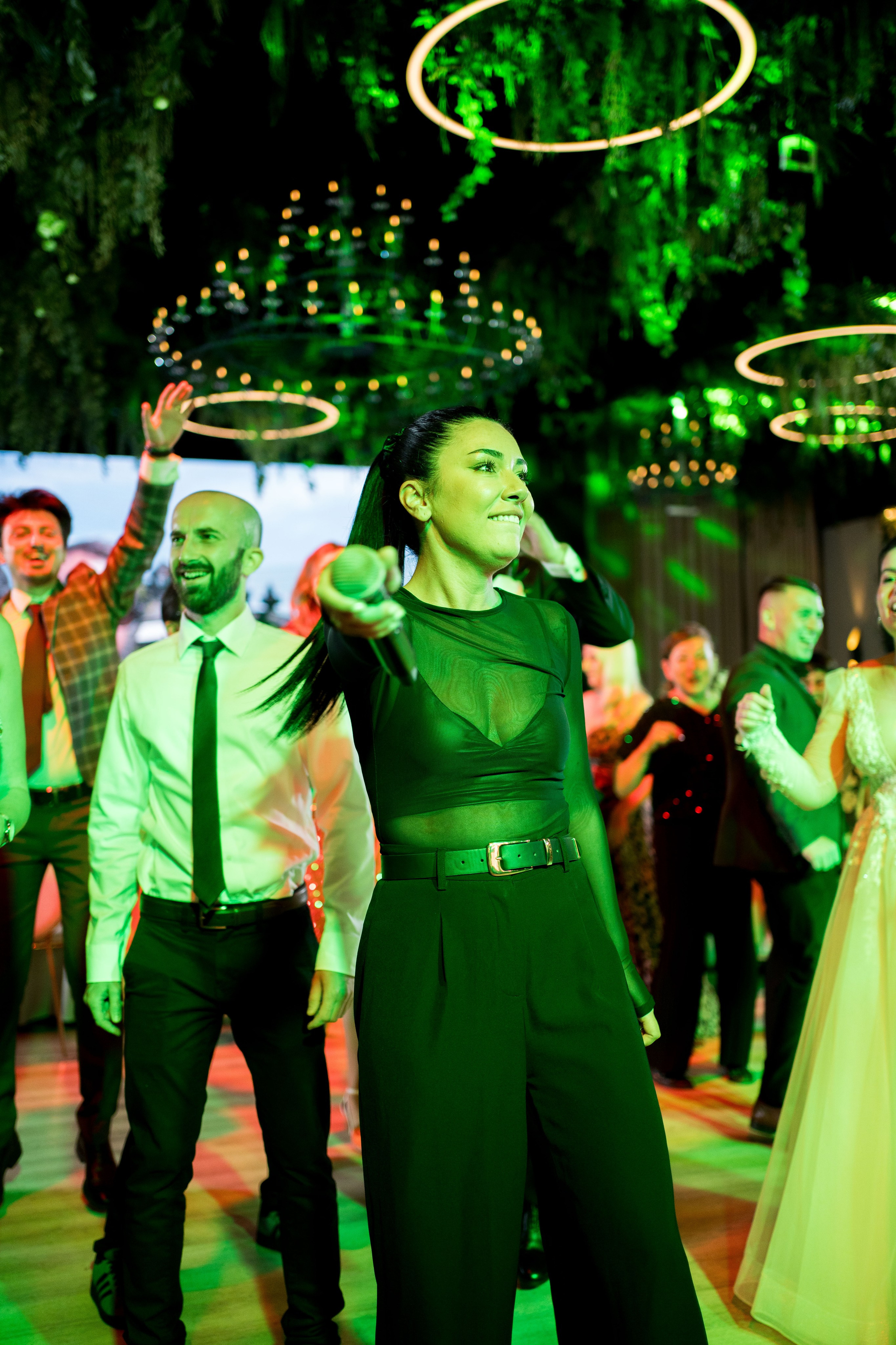 PARTY. Gabriel Florea — Fotograf nuntă București