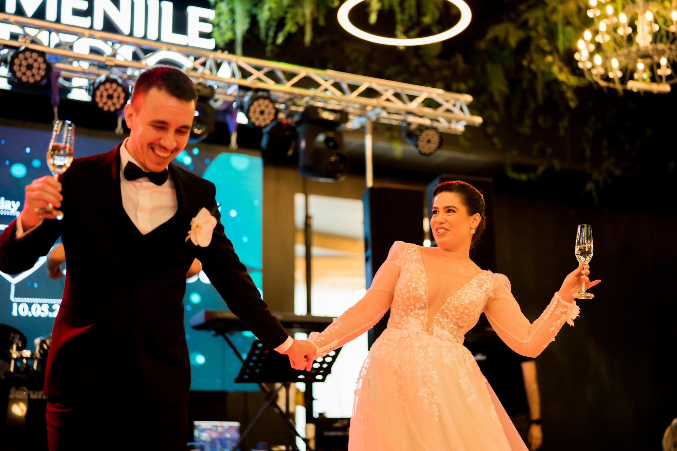 PARTY. Gabriel Florea — Fotograf nuntă București