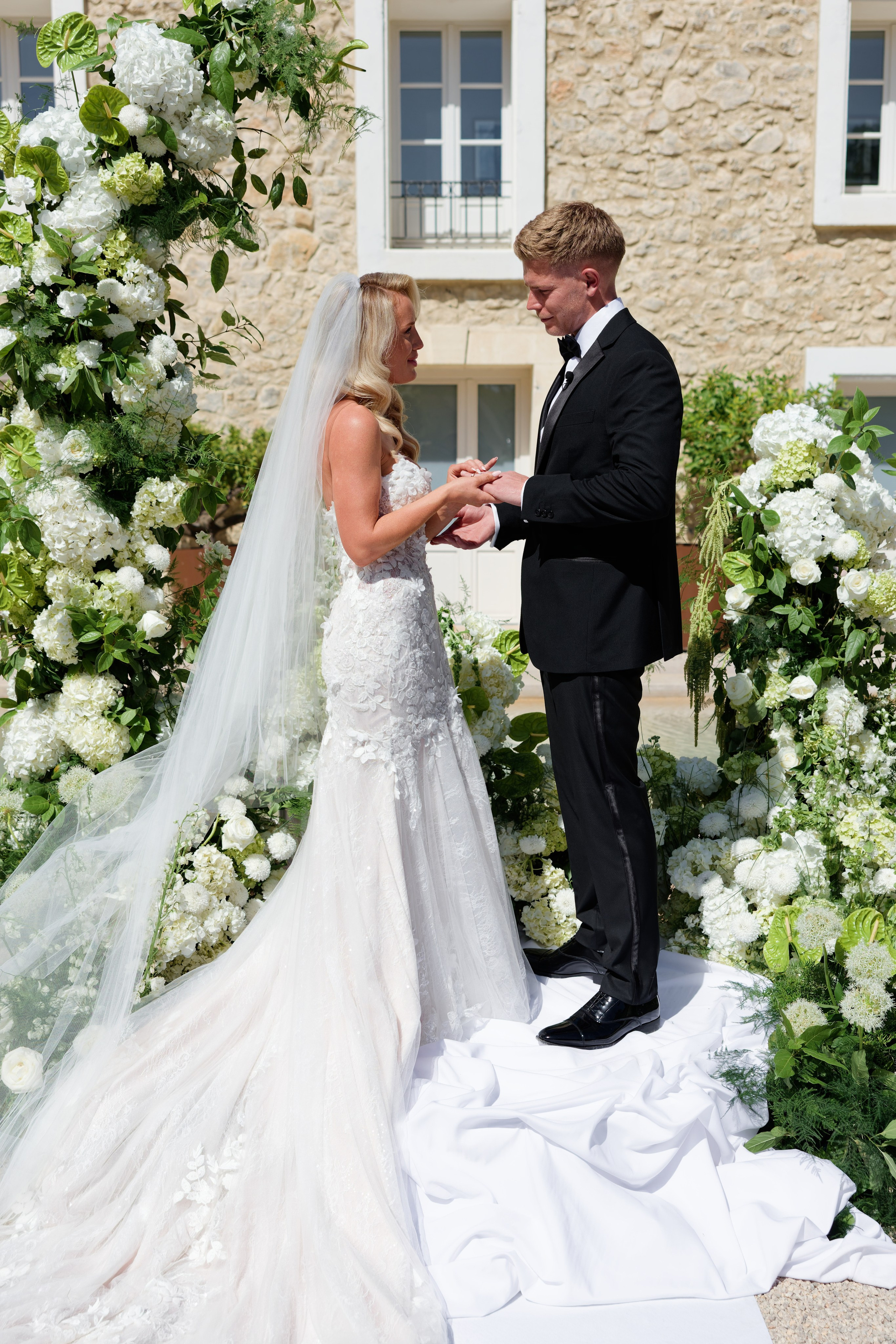 Wedding at Château L’Hospitalet in Narbonne, France. Destination Wedding Photographer — Nikita Burtsev