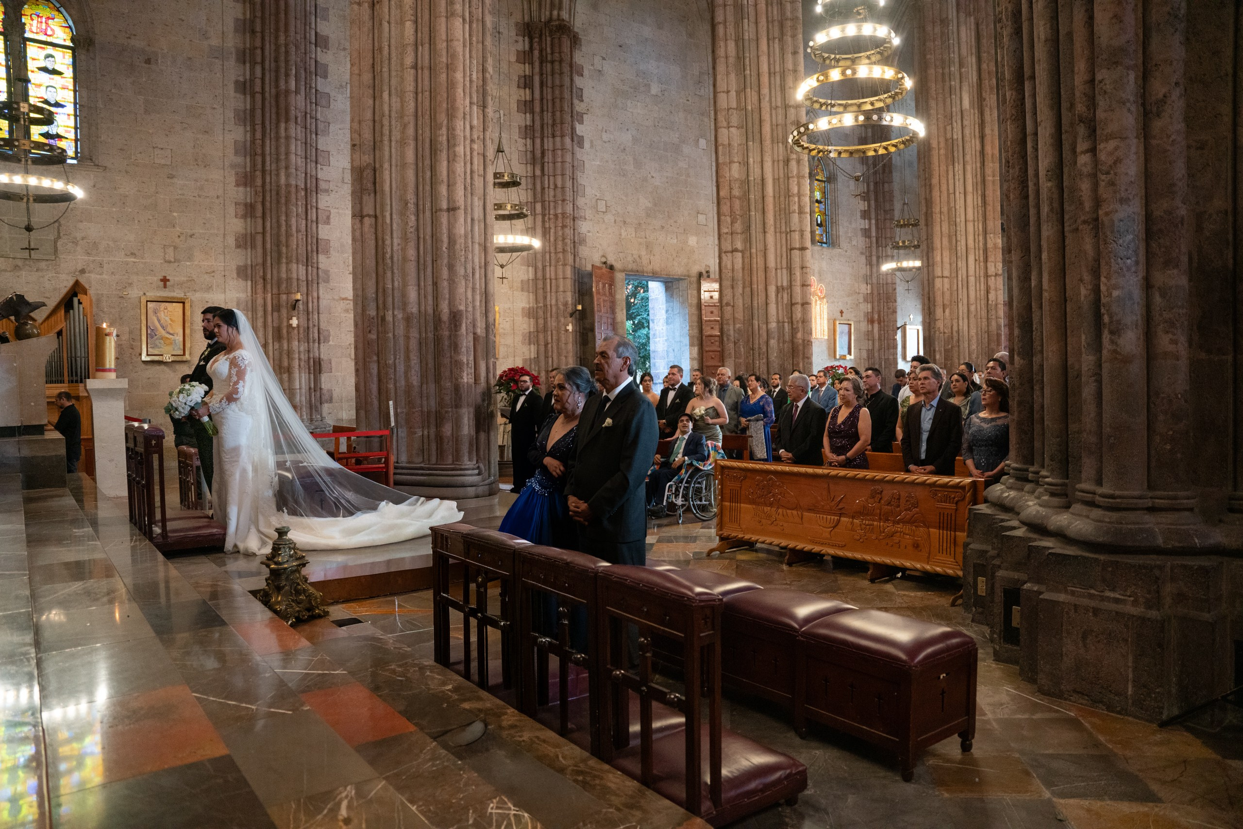 Daniel & Jannet. Elopement & Lifestyle Wedding Photographer