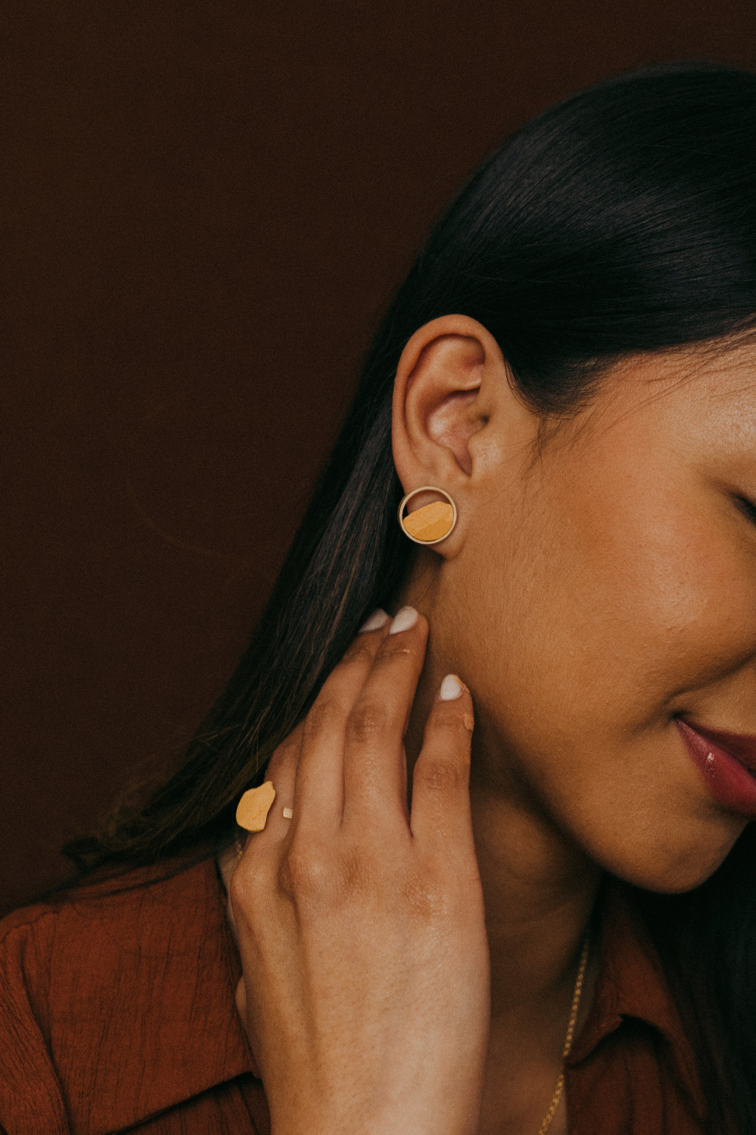 Joyería Lifestyle Barcelona: Fotografía de Marca DSNU. Creador de contenido visual en Barcelona | Dima Kit