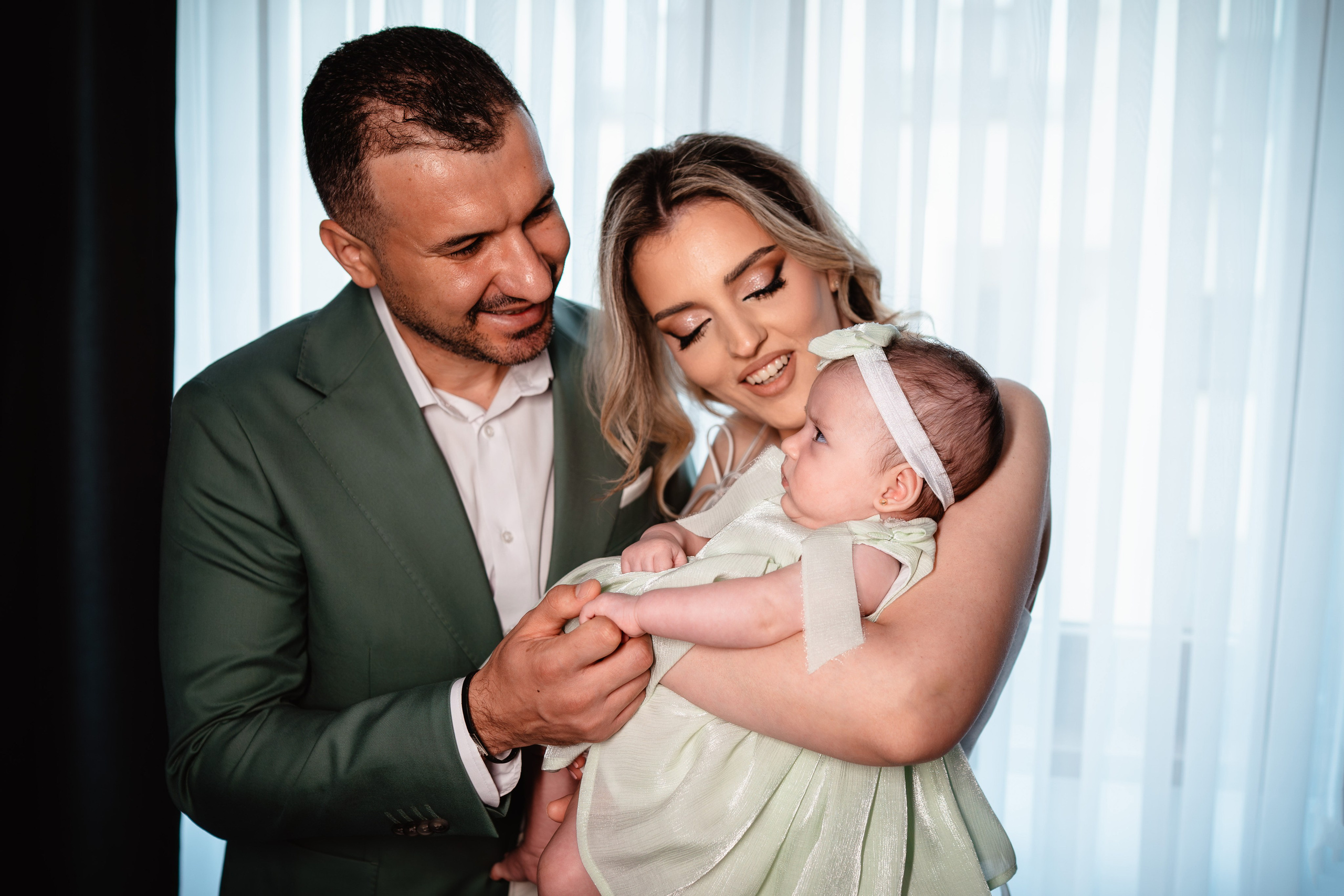 Thea. Fotograf nunta si evenimente Giurgiu