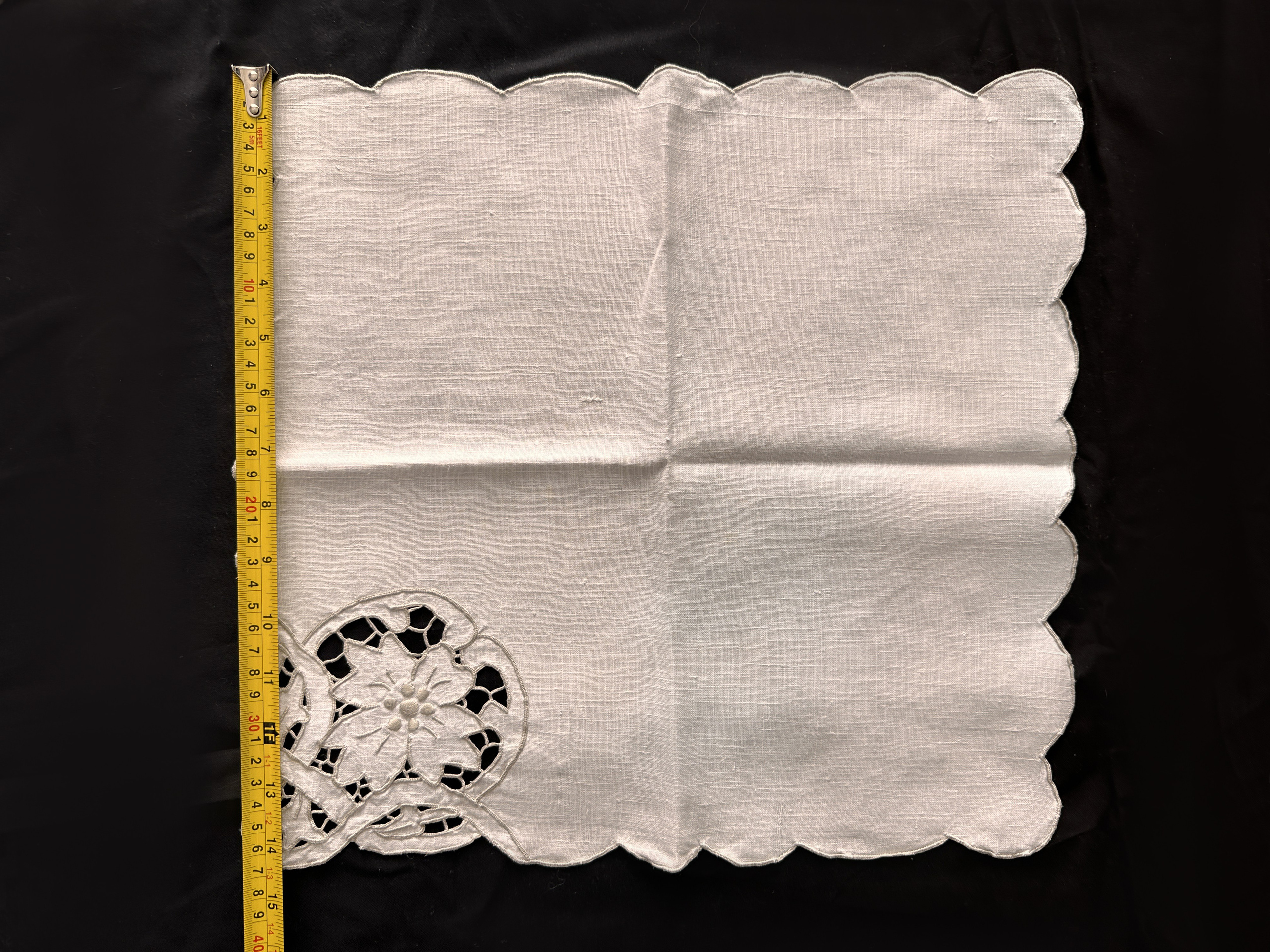 Textil3. Современнные и актикварные украшения в Барселоне, Москве и Санкт-Петербурге