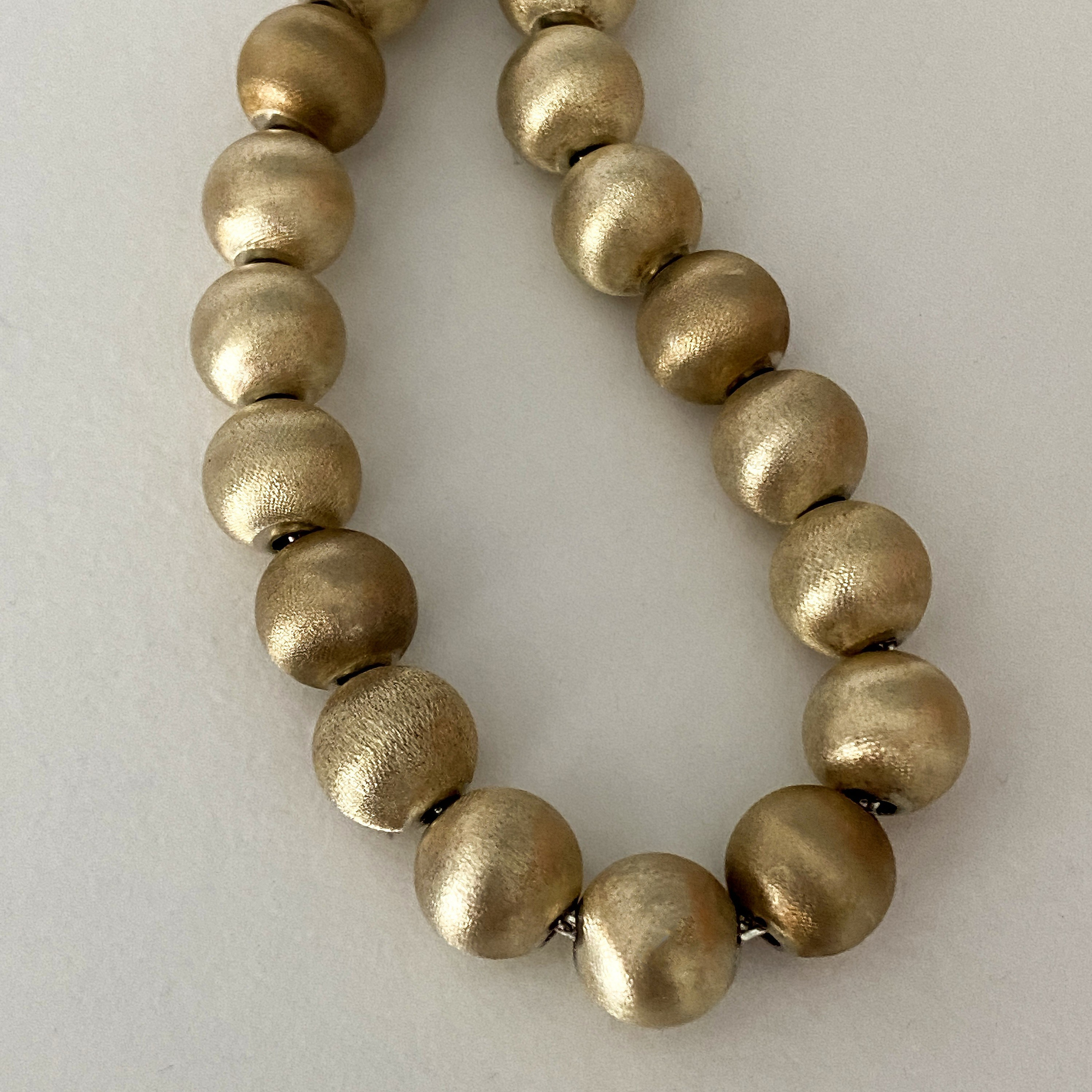 Silver necklace. Современнные и актикварные украшения в Барселоне, Москве и Санкт-Петербурге