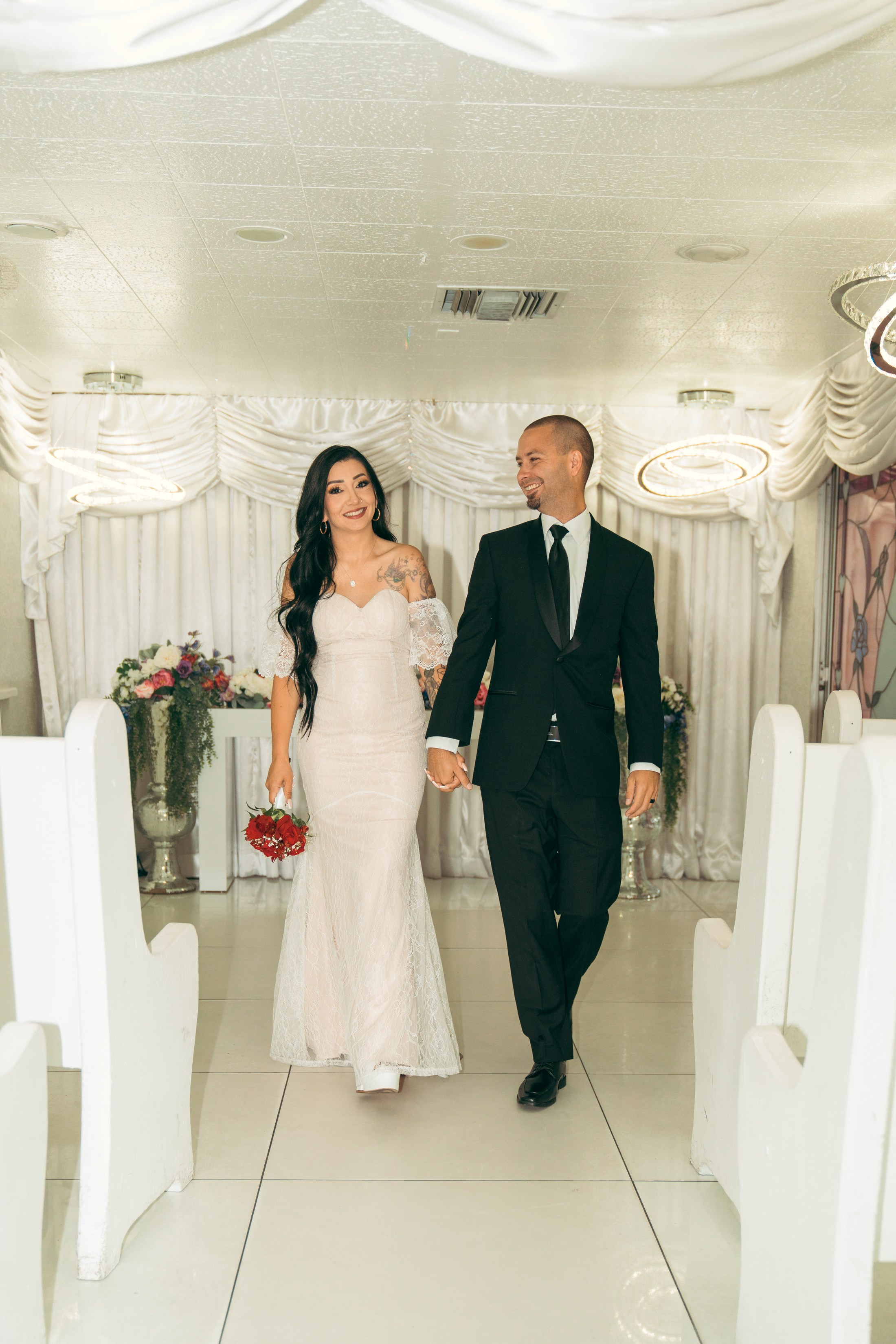 Jessica&Dakoda. Wedding & elopement photographer Viktoriya Kravtsov. Las Vegas