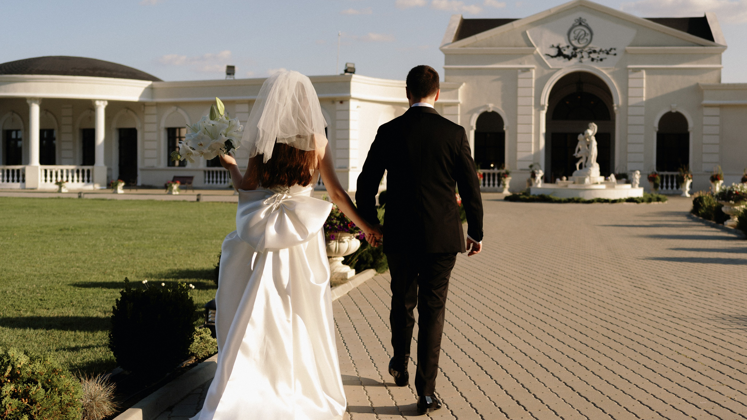 Georgiana & Daniel. STORYCATCHERS