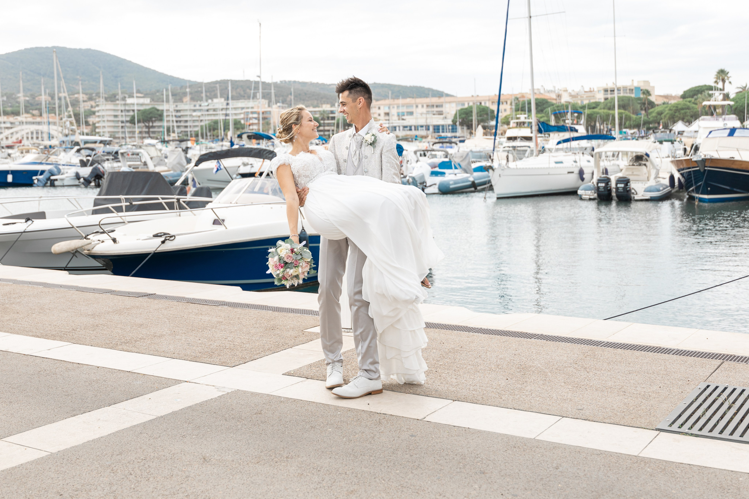 Julie & Aurélien. Wedding-Family photographer, South of France–Paris, Valentina Acrement