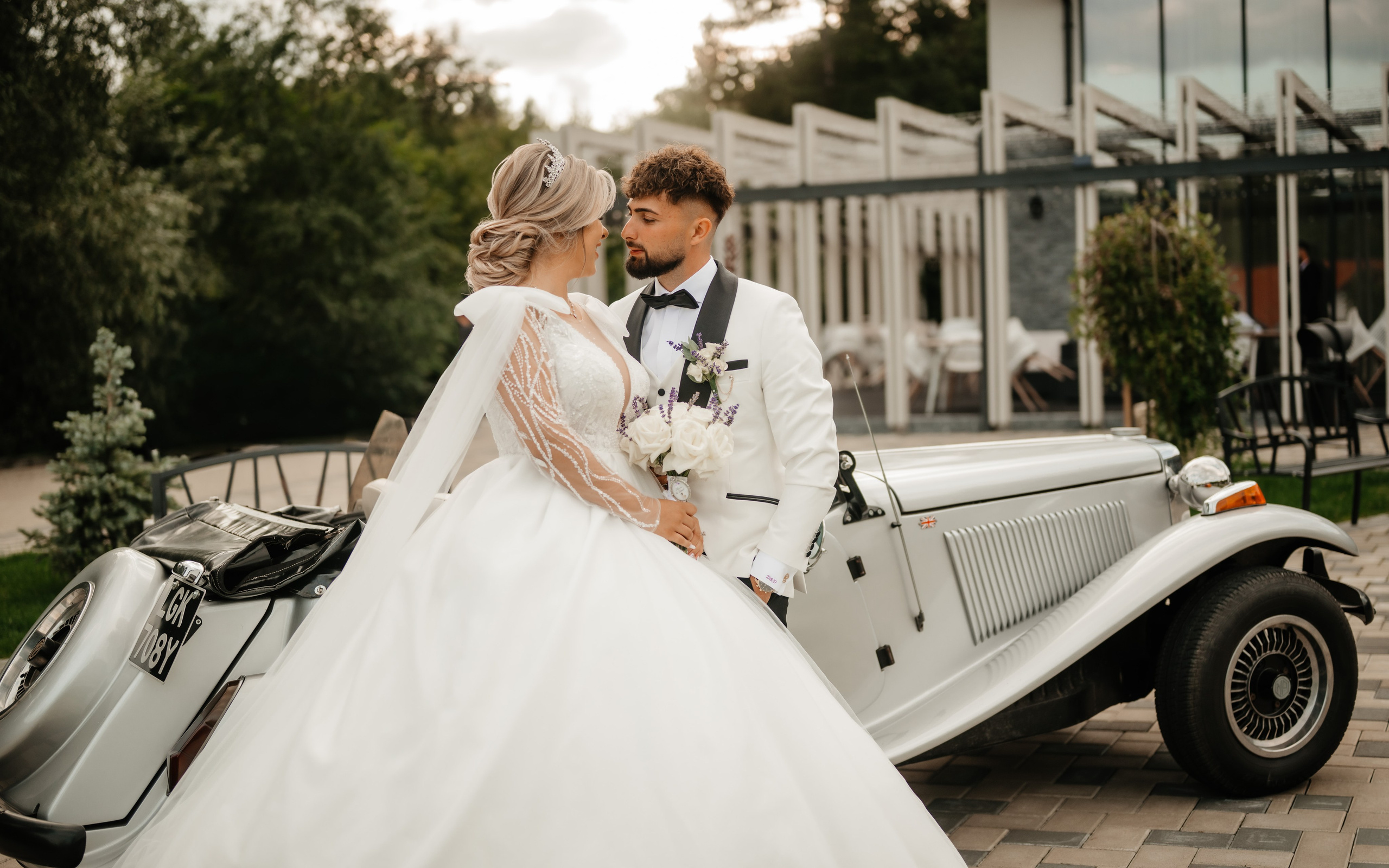 🤎 D a i a n a & D a n i e l - Wedding Day Preview. Wedding & Family Photographer