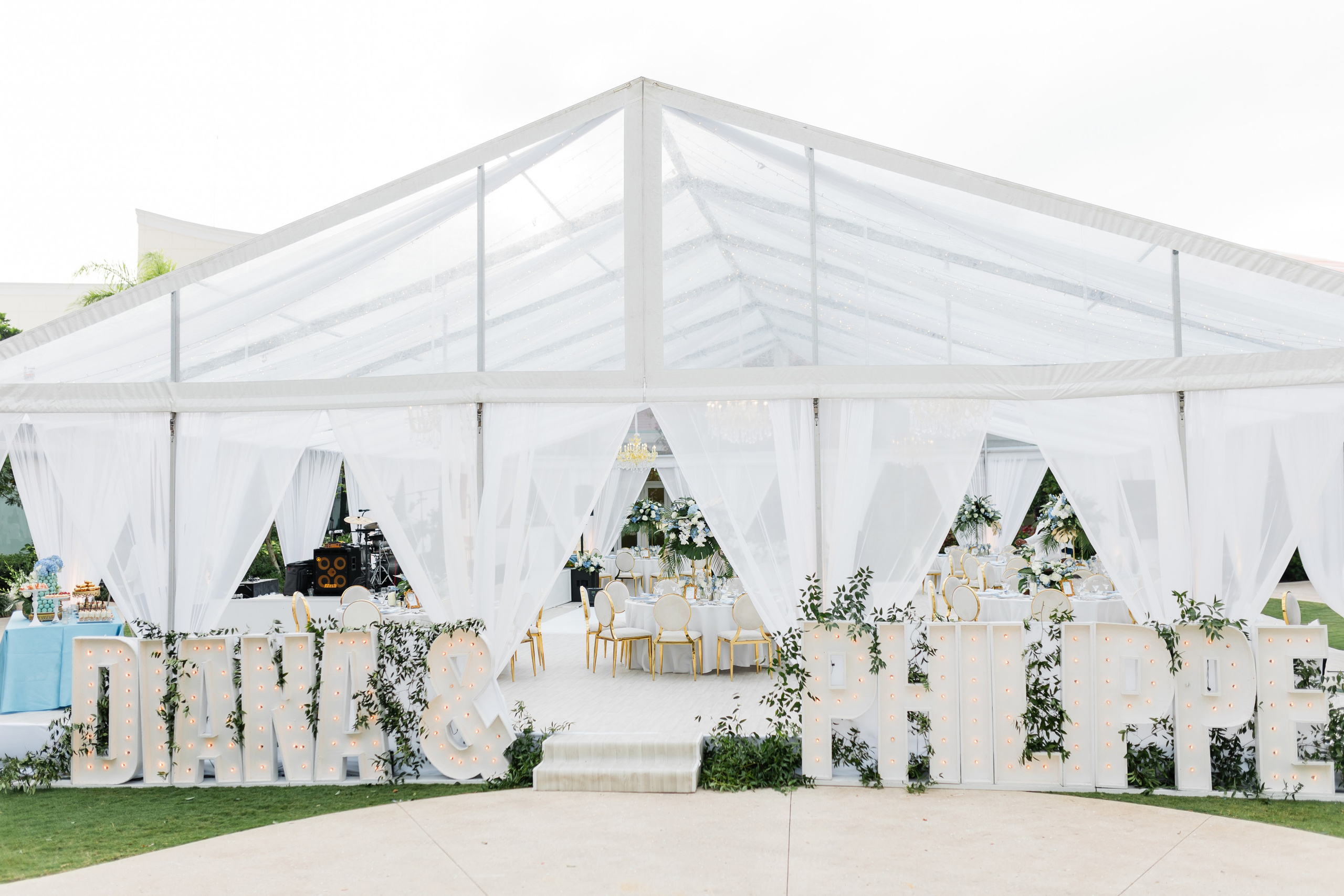 Diana and Filippe Bahamas Wedding. Family and Event photographer in Homestead and Miami areas of Florida