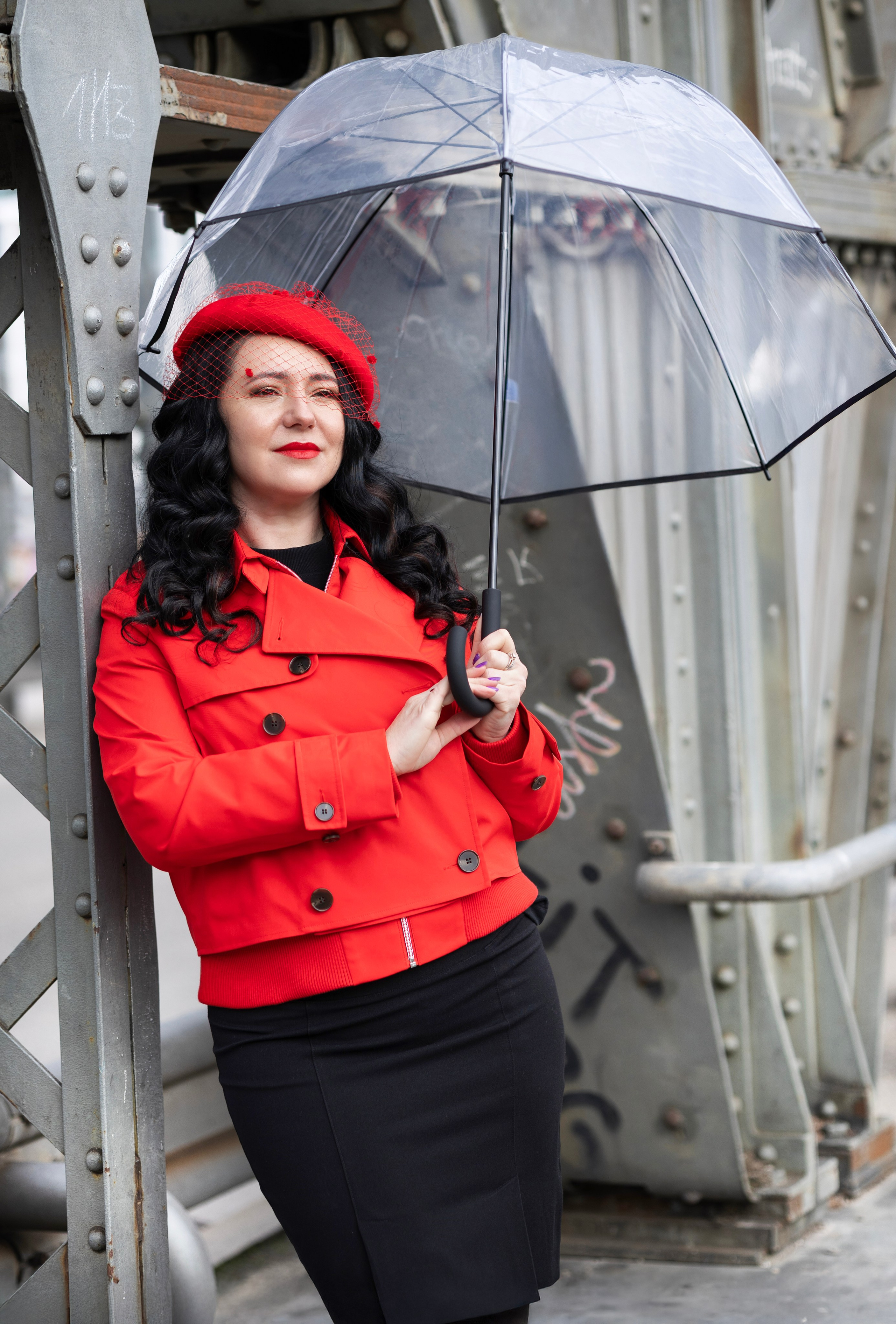 Balloons and red skirt. Фотограф в Мюнхене