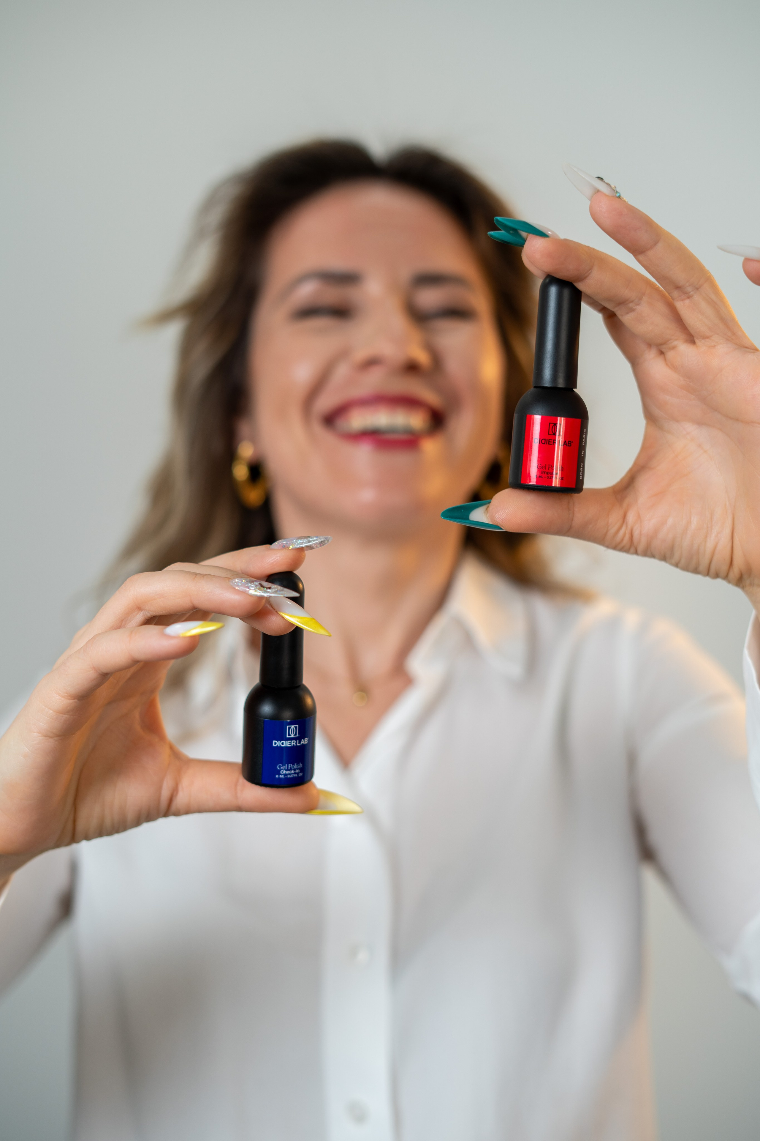 Nina Petrasco. Frames by Giovani Braga