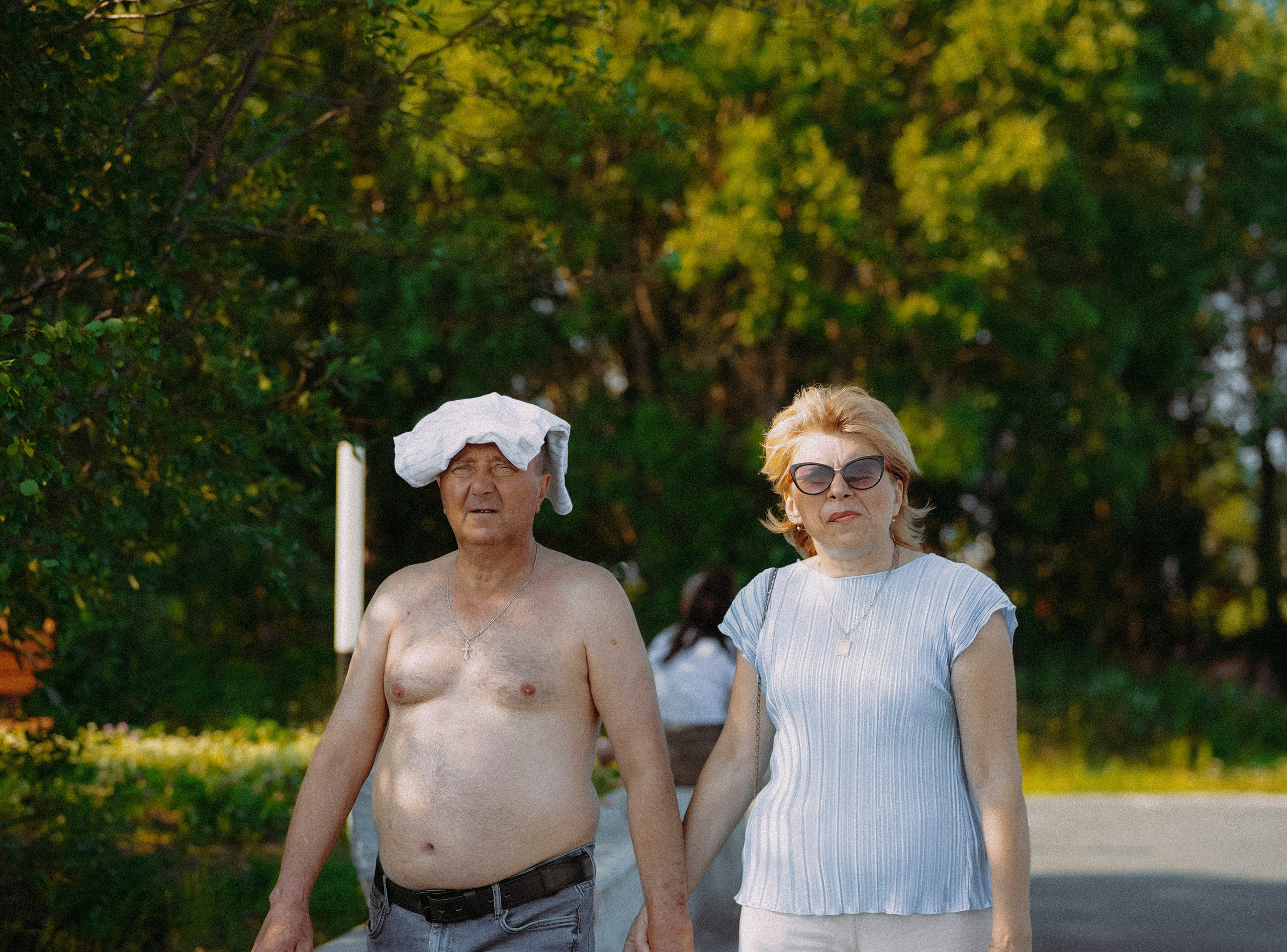 2025. Стрит-фотография, полная абсурда, идиотизма и красоты