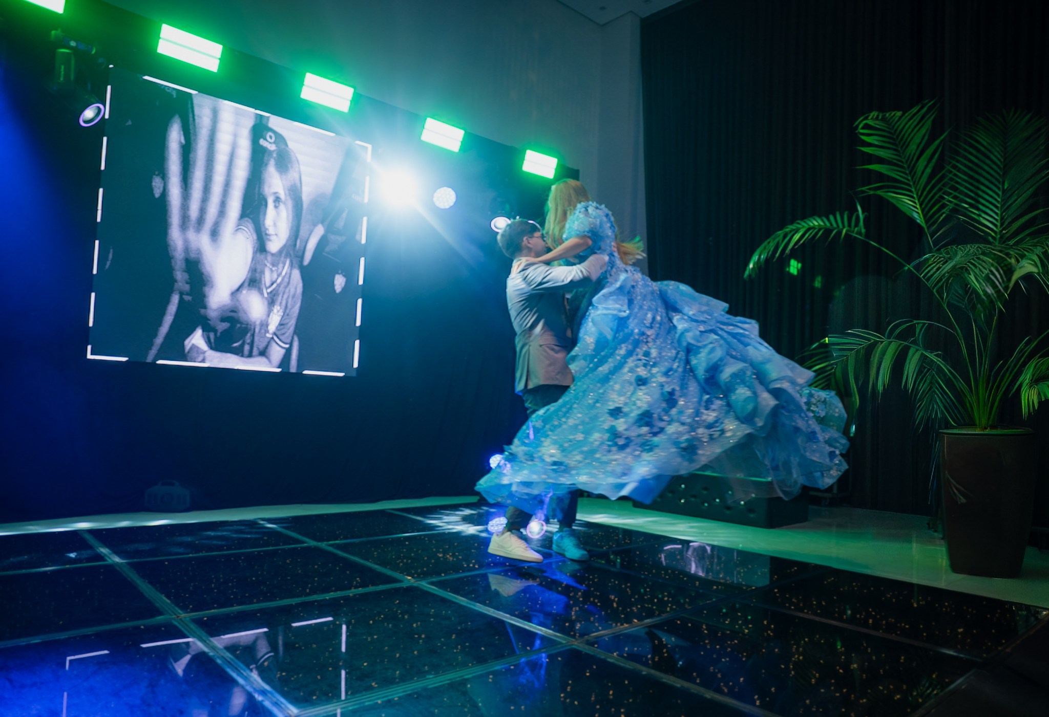 Lara — Hall Palace / Bauru SP. Robson Colaço