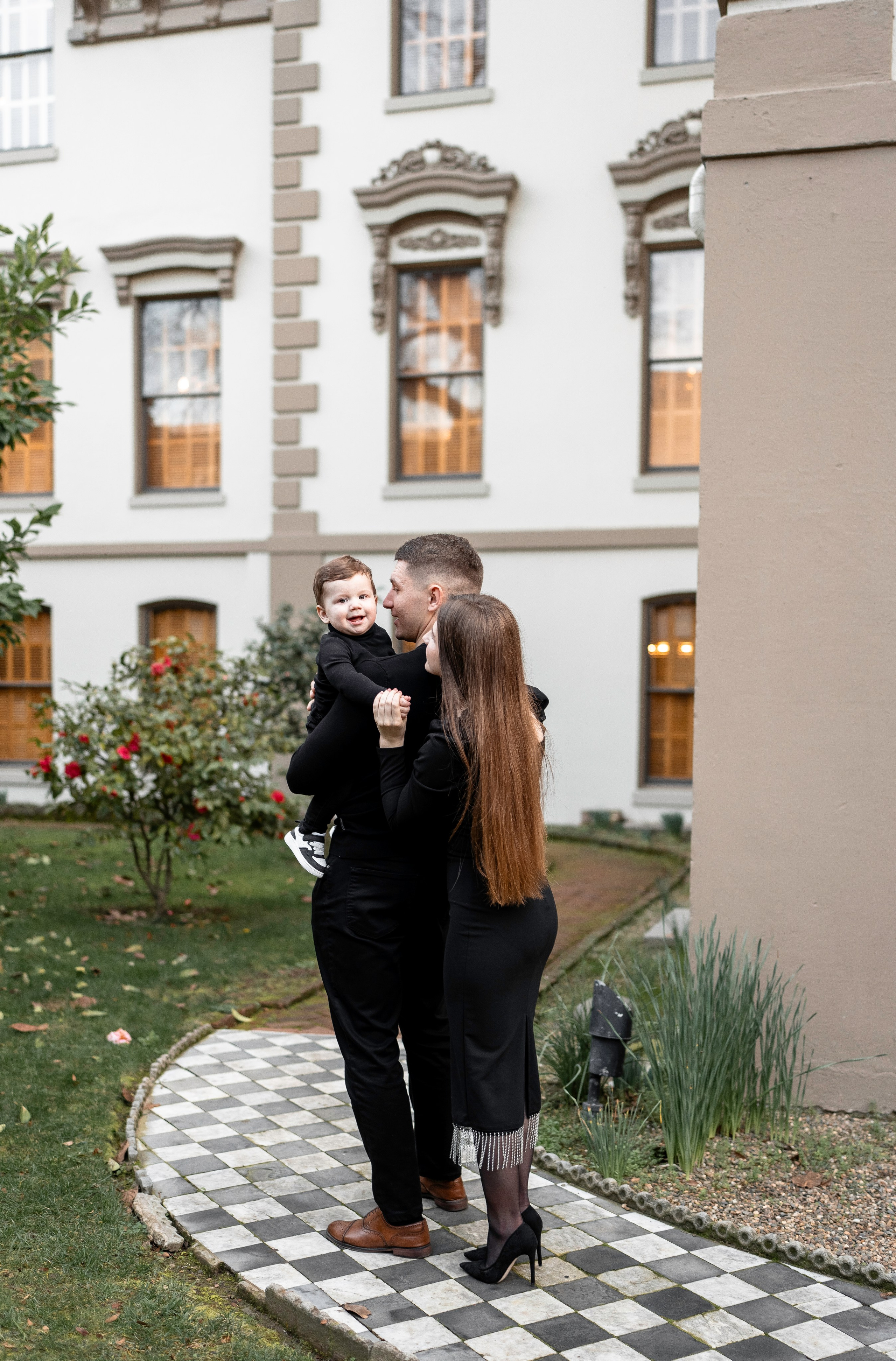 Artem, Nadia & Elisha. Family photographer in Sacramento | Sofia Pavenko