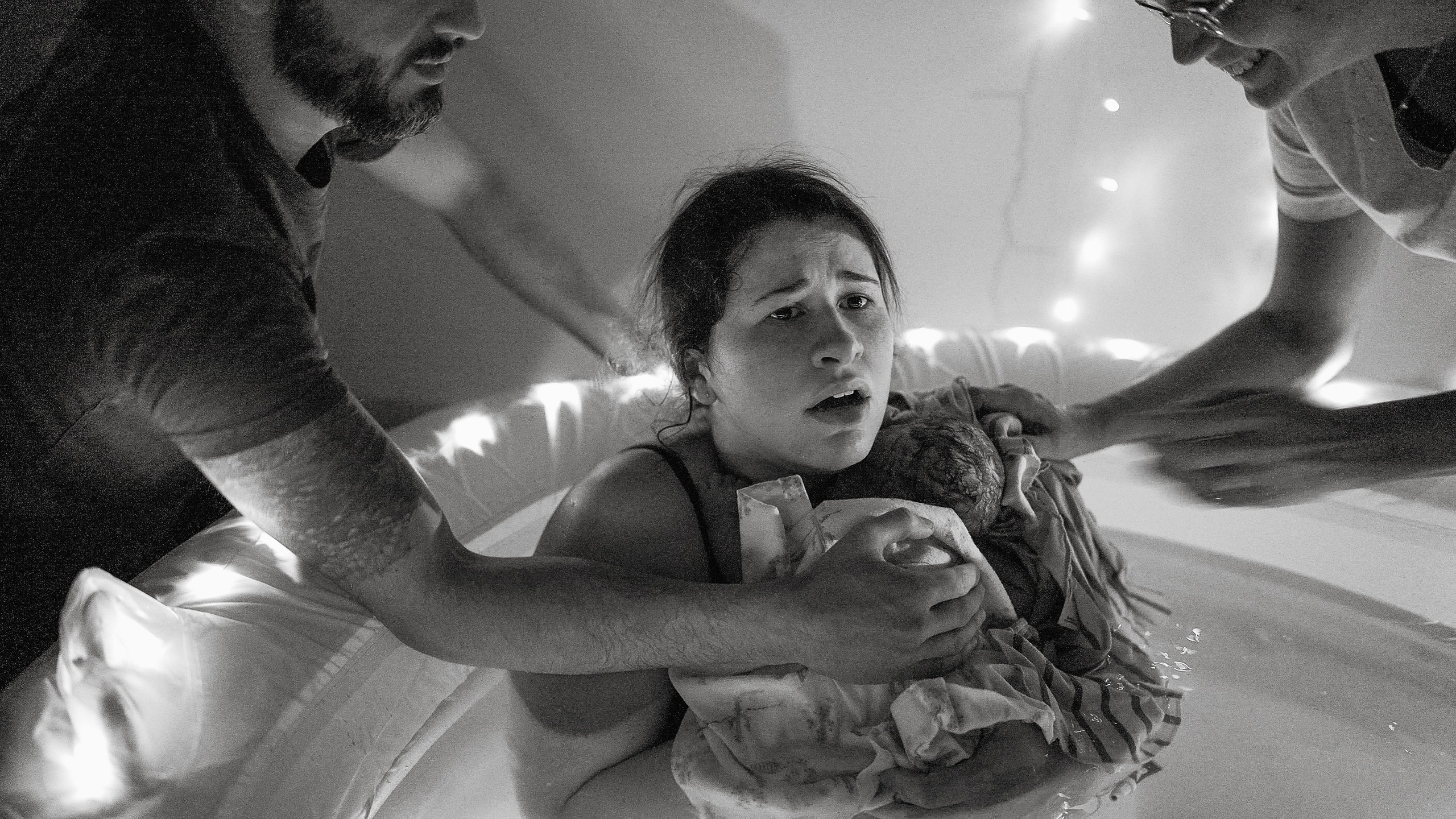 Home birth. Alisa Tant — Family and newborn photographer Bucks County, Montgomery county, Philadelphia, NJ