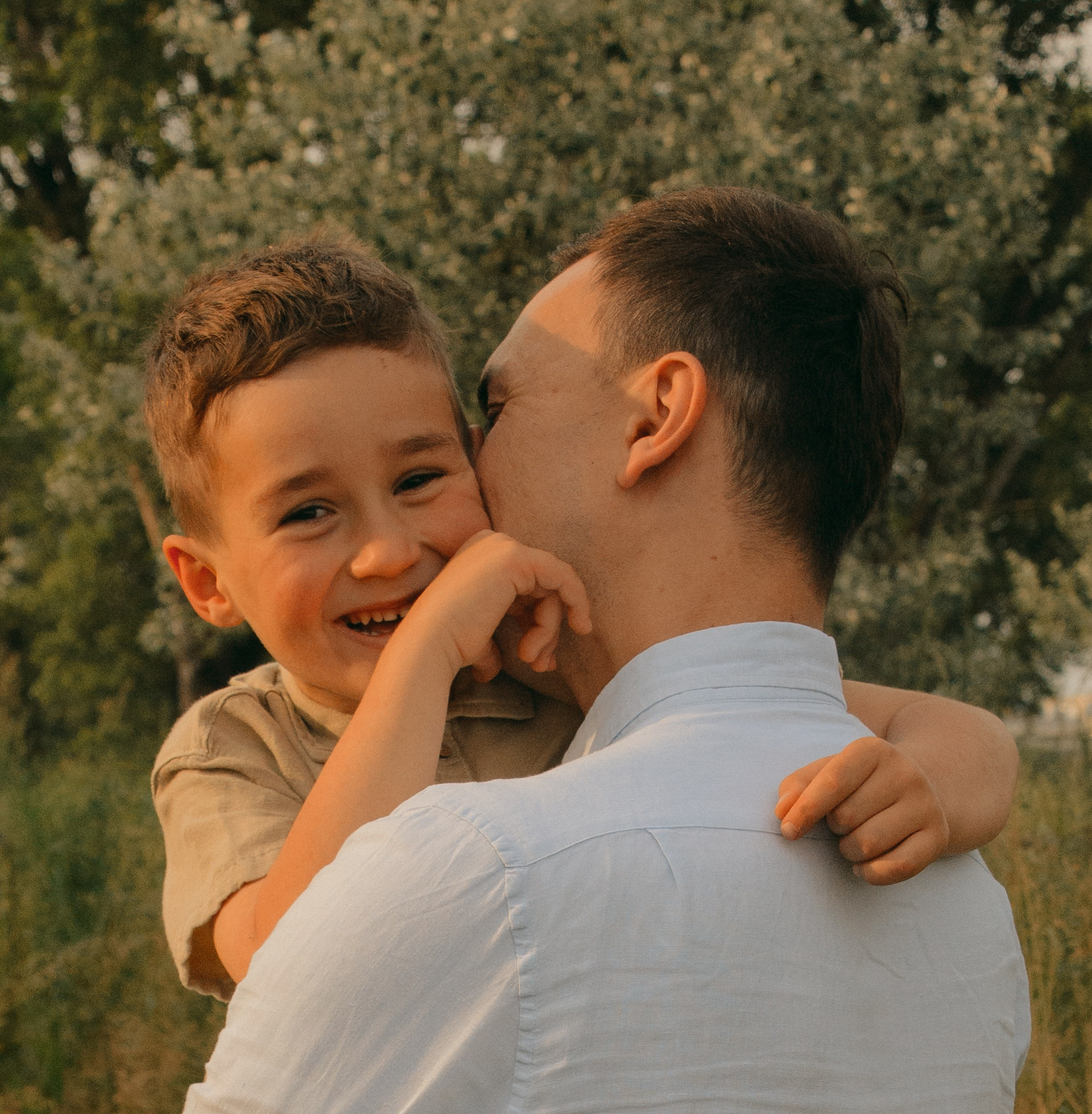 Family photoshooting R&A. Anastasiia Buchinskaia Photographer in Milan