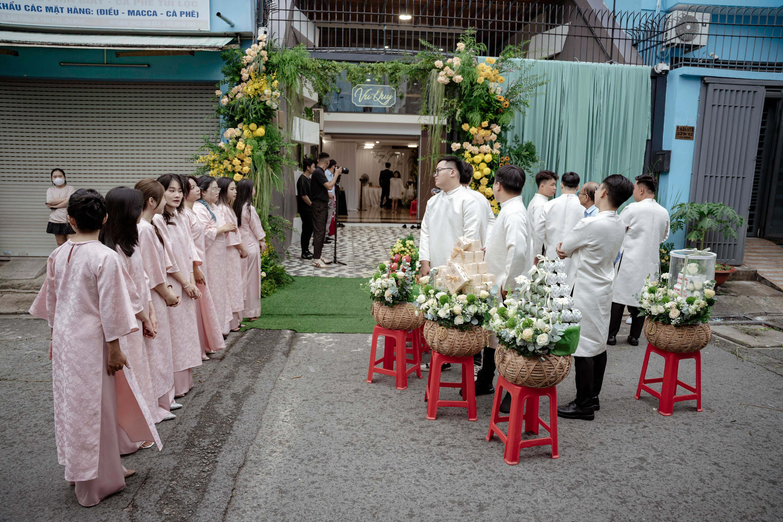 JOE & MIA. WEDDING PHOTOGRAPHER IN VIETNAM