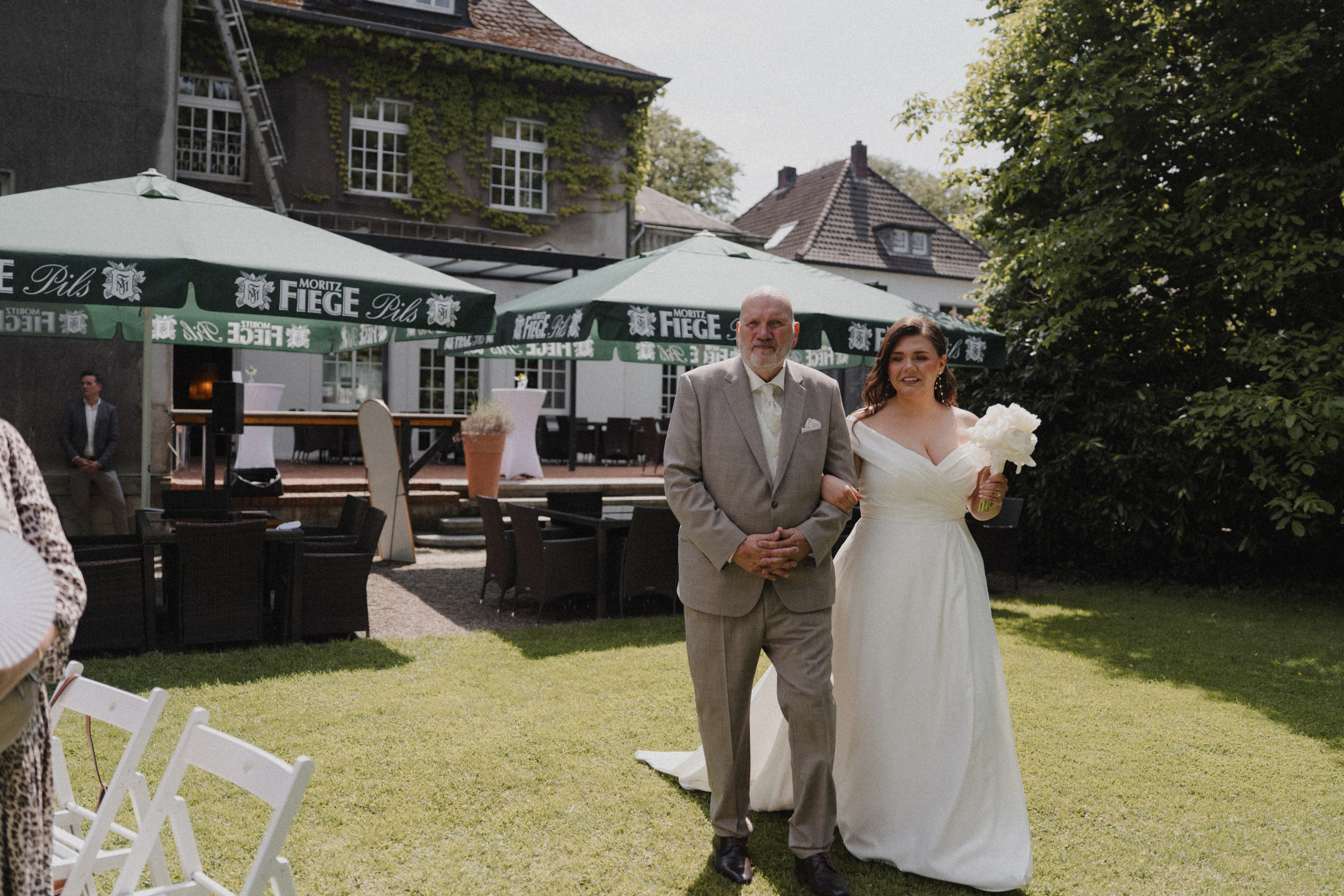 Jessica & Felix I Gesellschaft Harmonie Bochum. Hochzeitsfotografin Bochum | Halyna Reiche Fotografie NRW