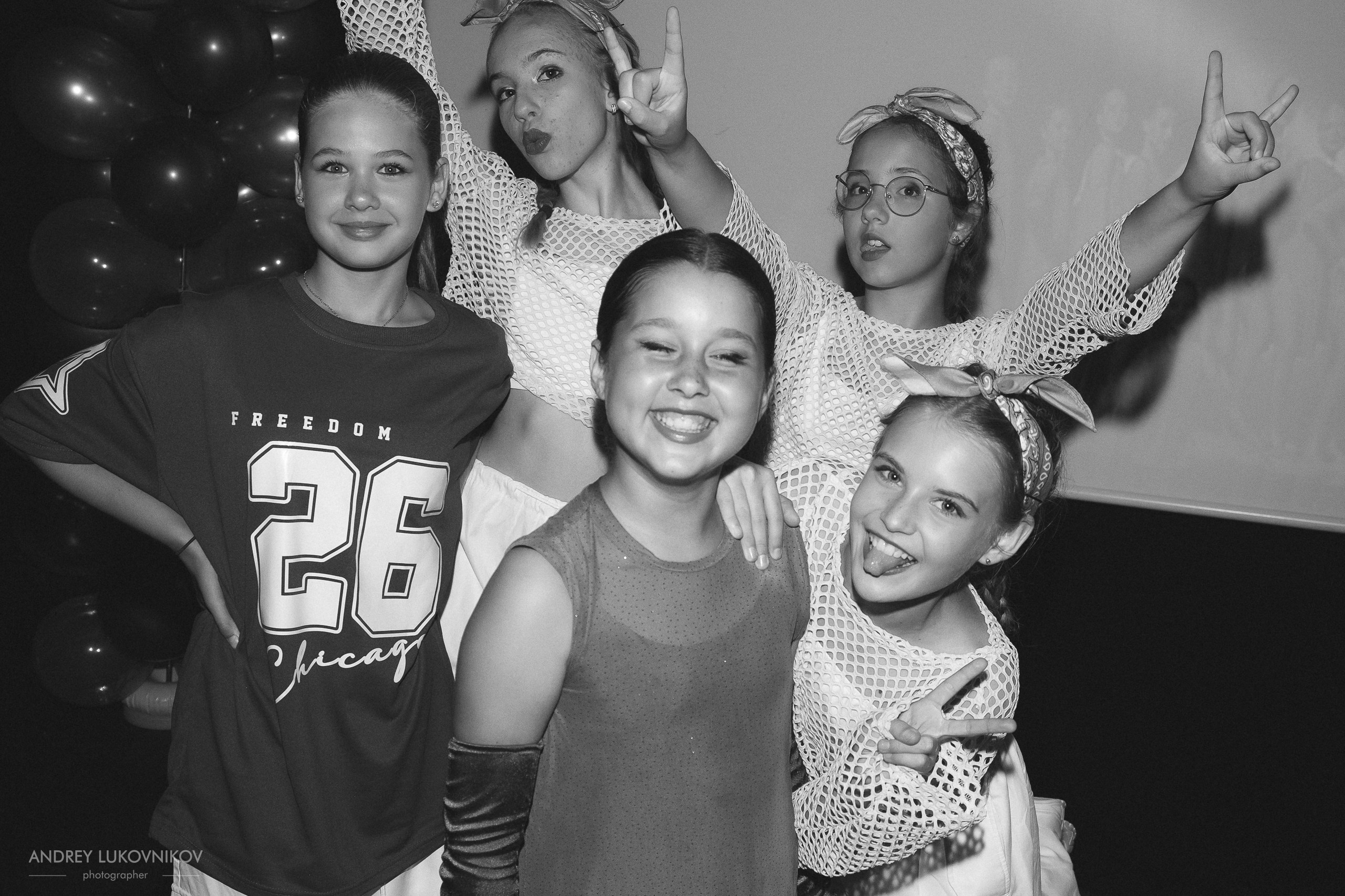 Entre bastidores del concierto final de Like Dance: momentos brillantes tras las cámaras