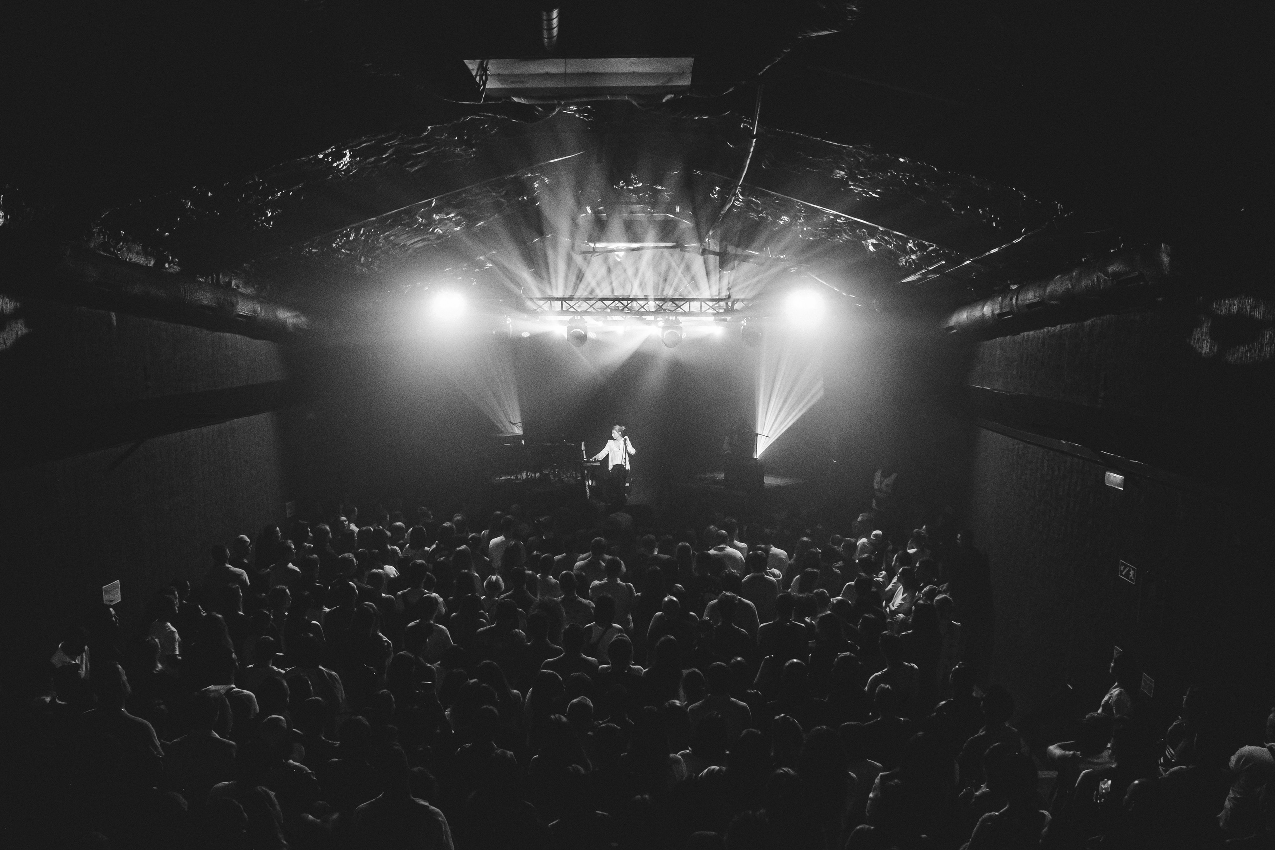 Один в каное. Лісабон 2025. Валерія Сичова. Сімейний та репортажний фотограф в Португаліі