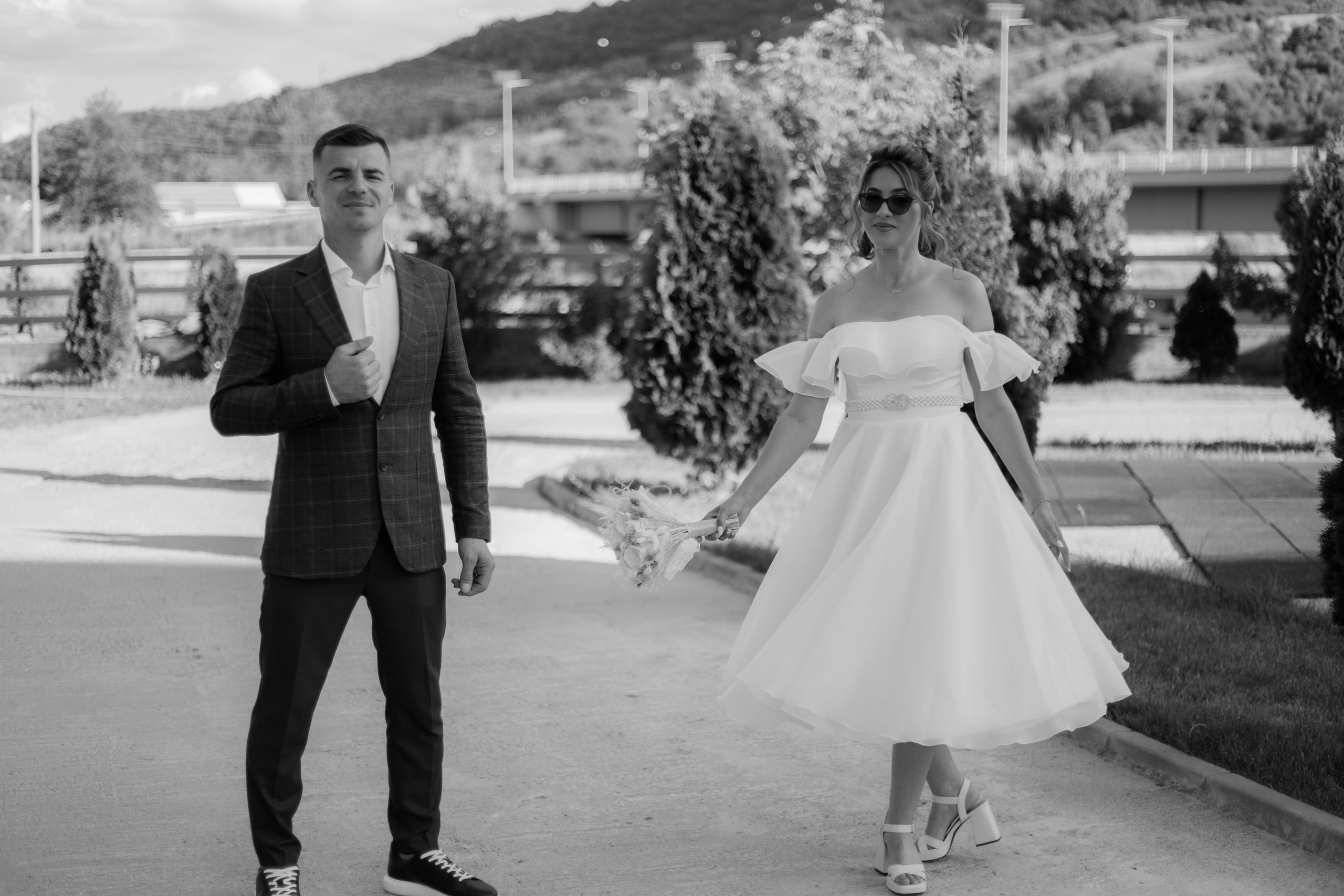 Oana & Vasile. Fotograf si videograf — evenimente si studio