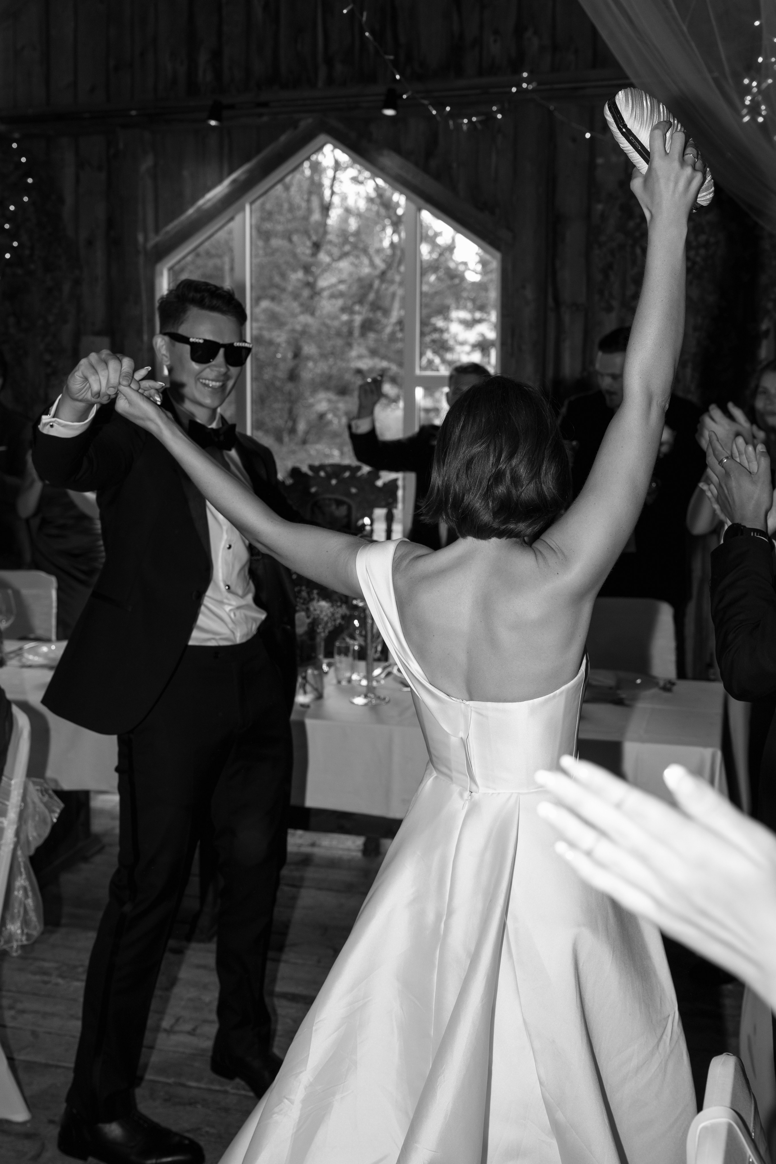 HANNA & CAMERON. Bryllupsfotograf i hele Norge