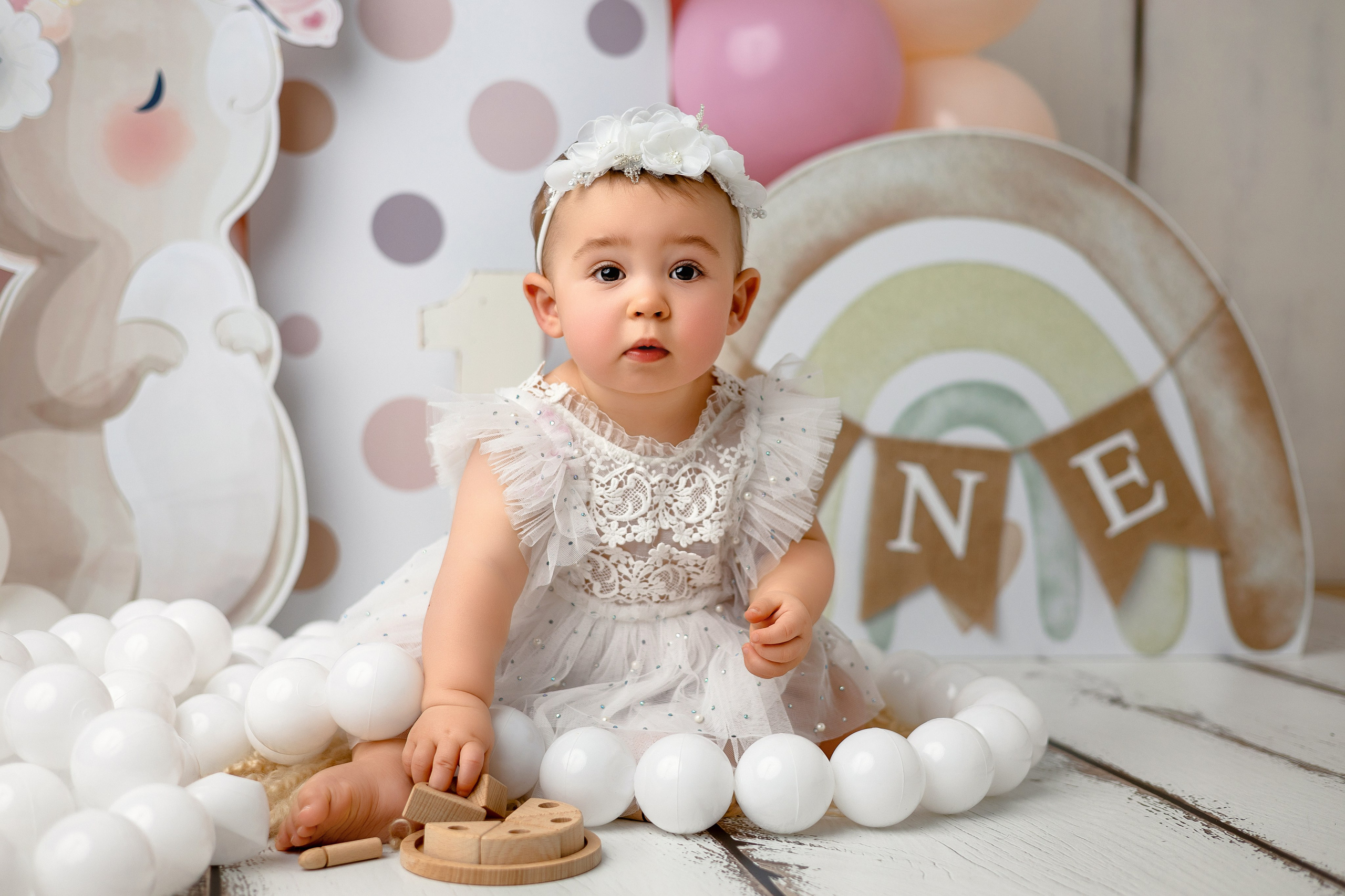 Erste Geburtstag „Cake Smash“. Neugeborene- Schwangerschaft- und Kinder Fotografin in Lehre