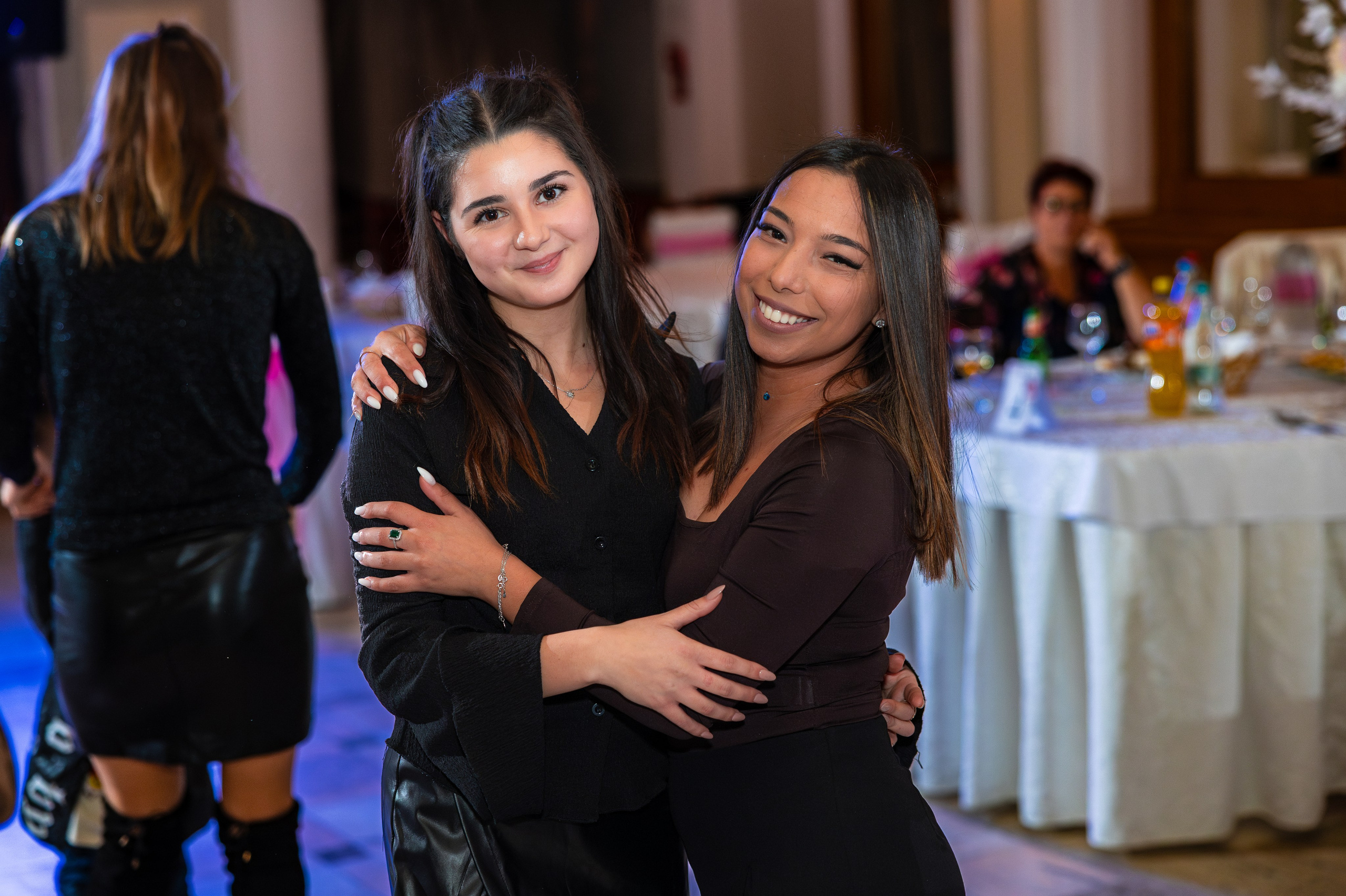 Botez Natalia si Carolina. Ionut Brehuescu — Fotograf