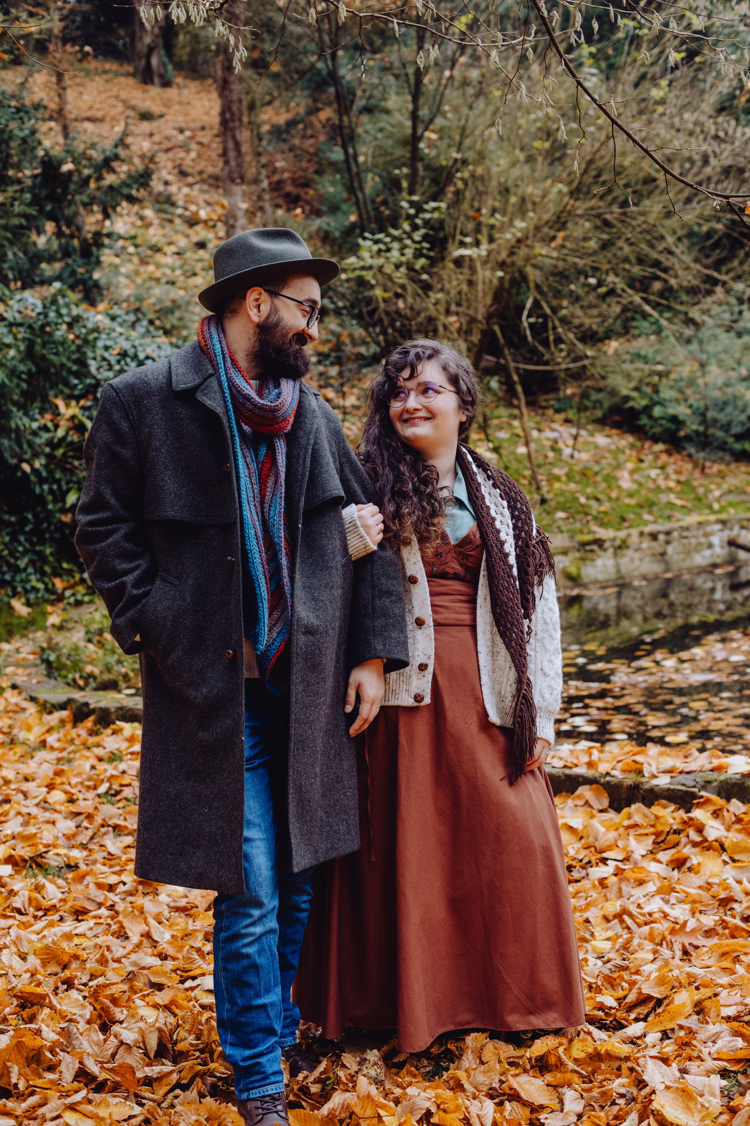 Alex & Lavinia. Wedding & couple photographer from Romania Rut Vetan