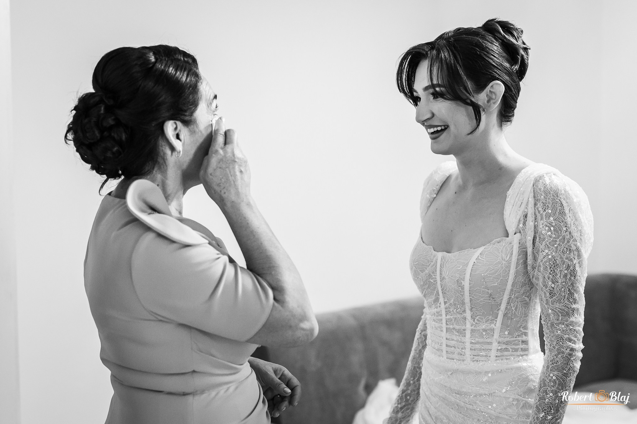 Alexandra & Vasy. Robert Blaj - Fotograf Nuntă Iași